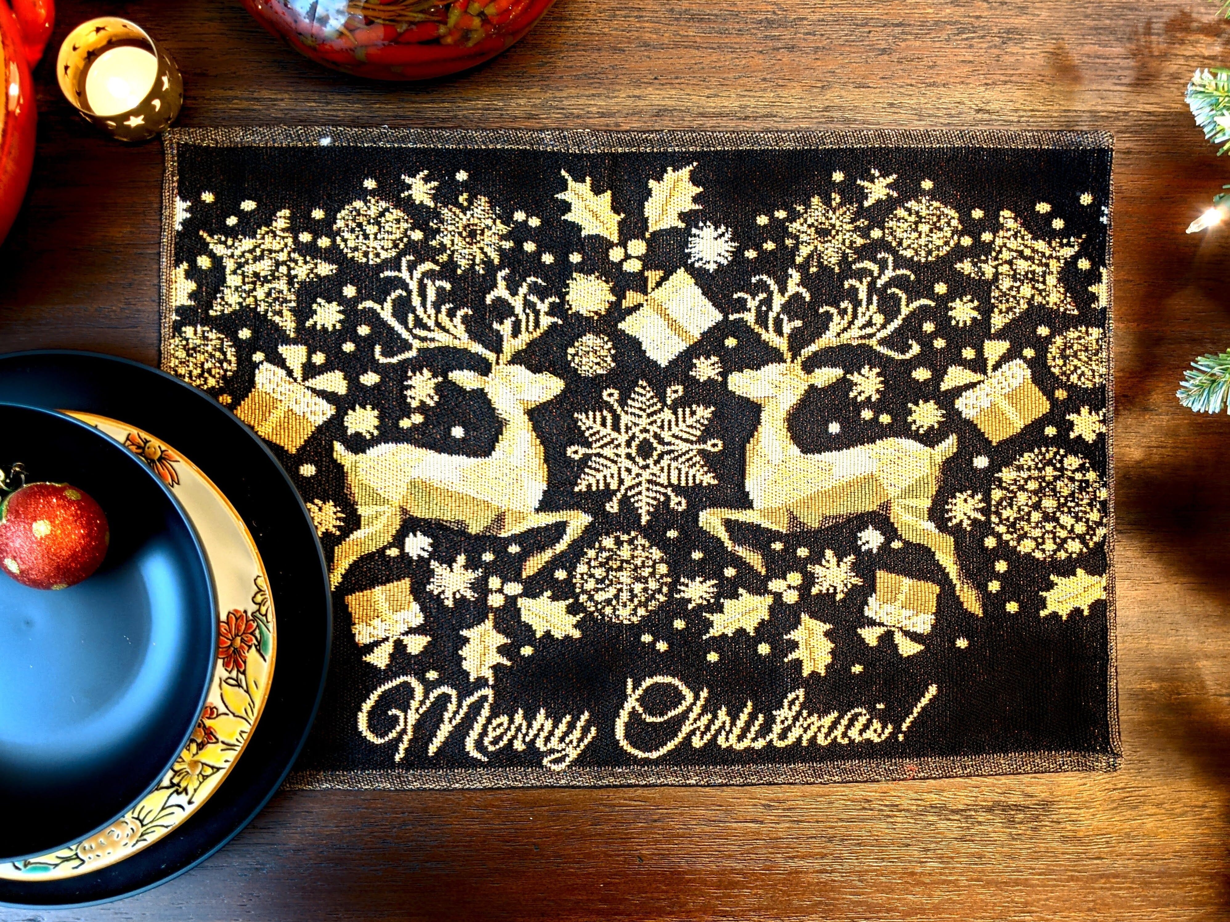 DaDa Bedding Set of 4-Pieces Magical Golden Reindeer Woven Tapestry Dining Table Placemats 13” x 19”