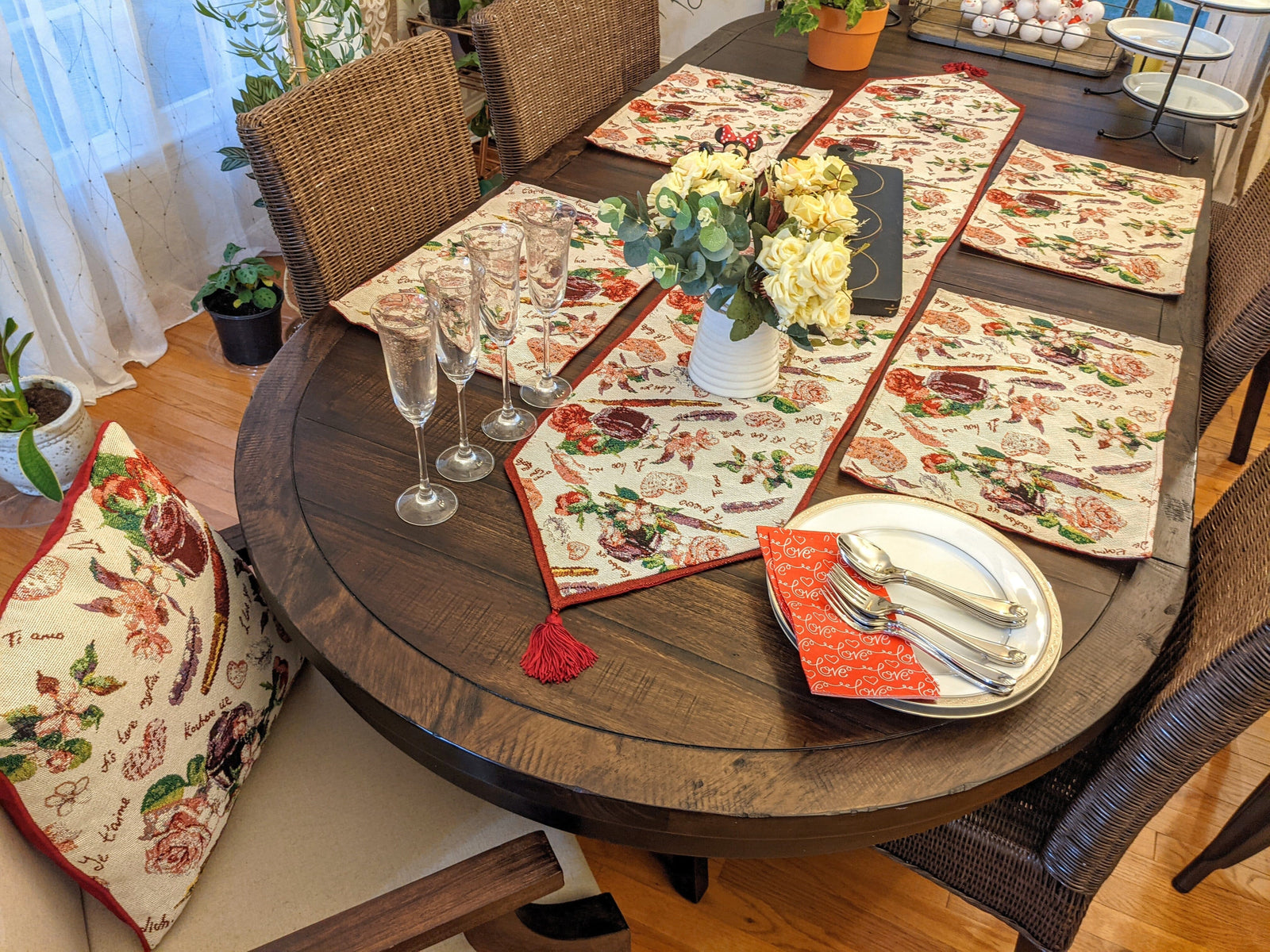 DaDa Bedding Sweet Heart Love Notes Pink Floral Woven Tapestry Dining Table Runner (18273)