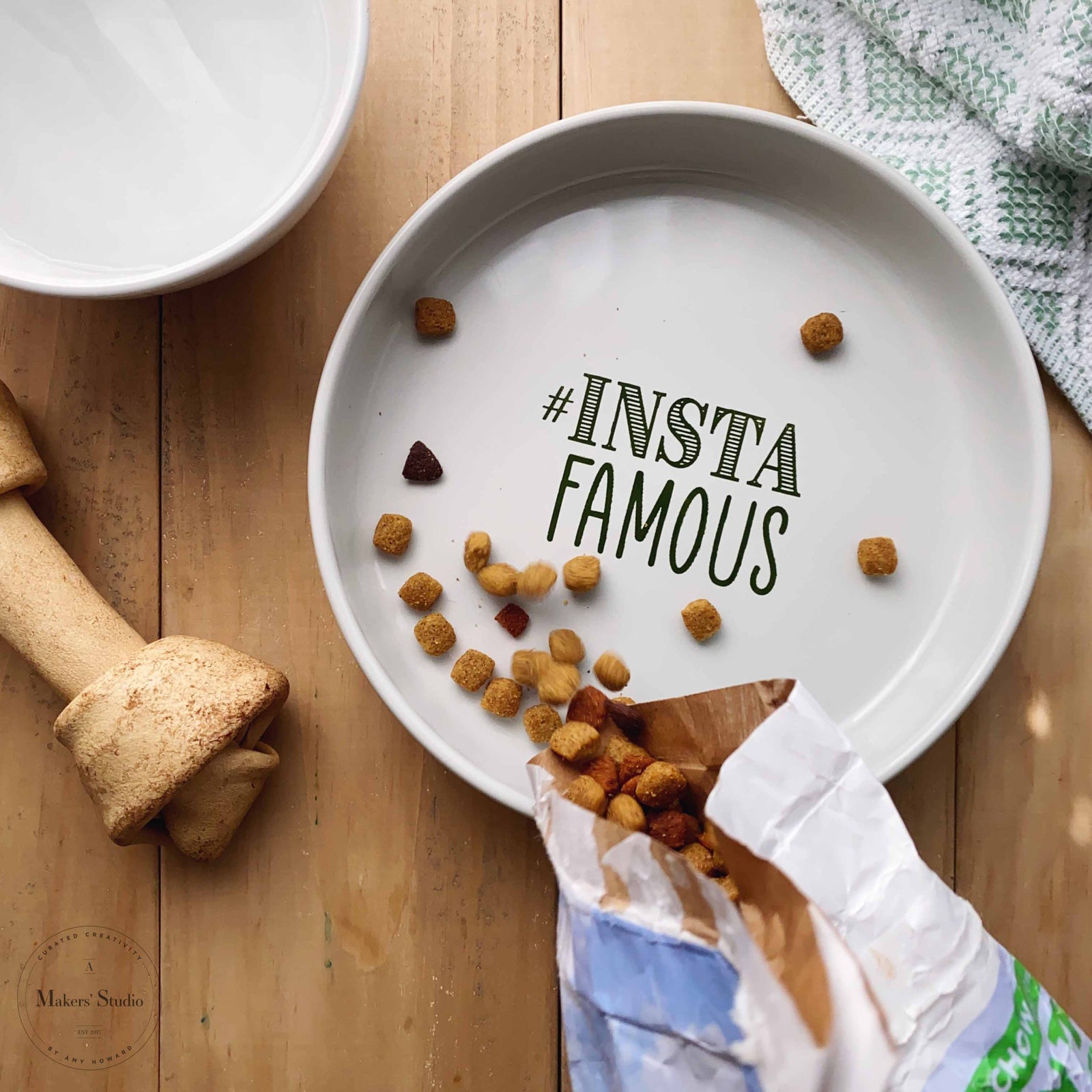 Party Animal - Mesh Stencil 8.5x11