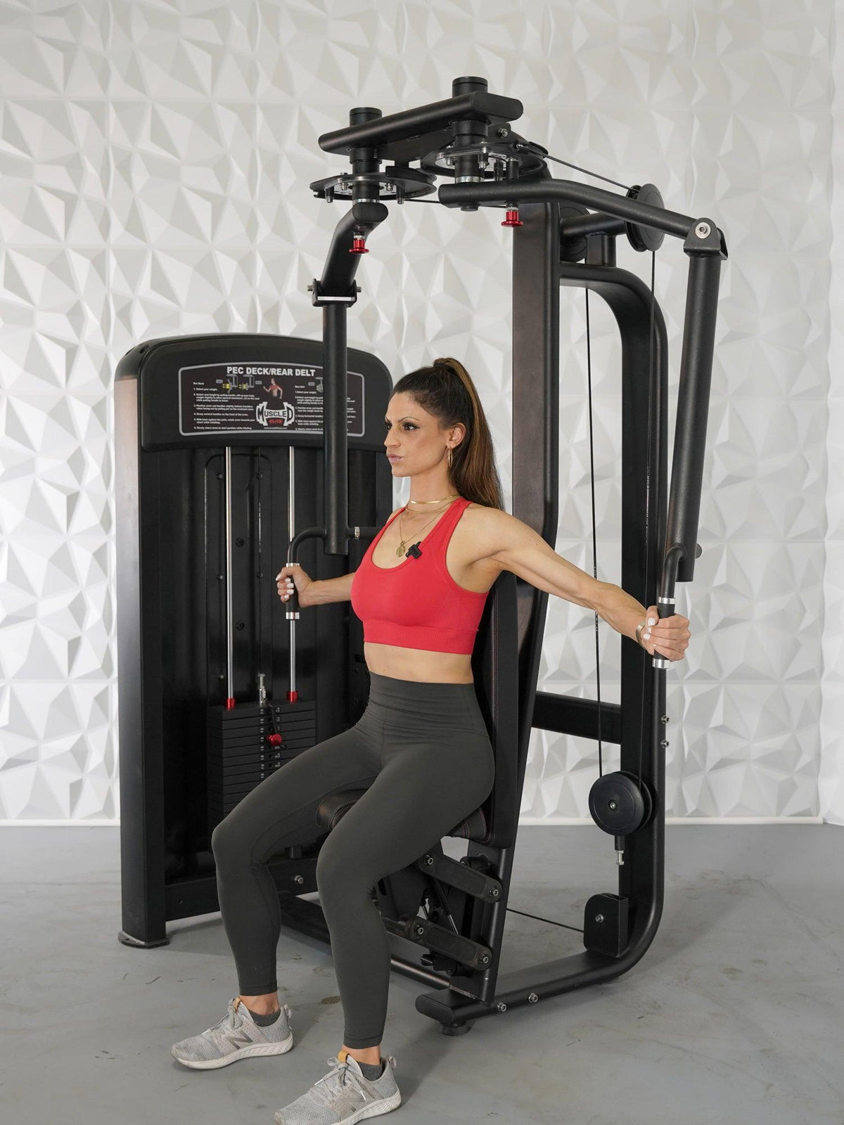 Elite Selectorized Pec Deck/Rear Delt - Muscle D Fitness - Commercial - Adjustable Seat - Pin Selectorized  Chest / Back Combo