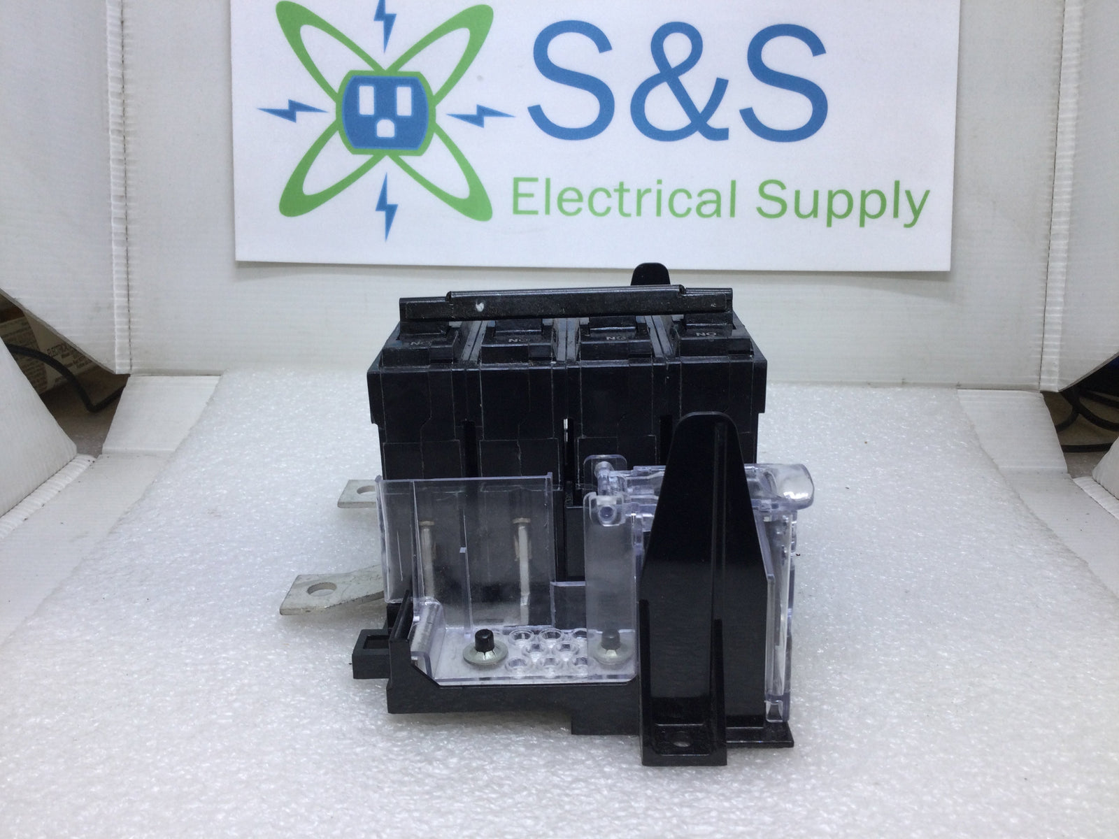 GE General Electric Type THQMV 150 Amp to 225 Amp 4 Pole Circuit Breaker