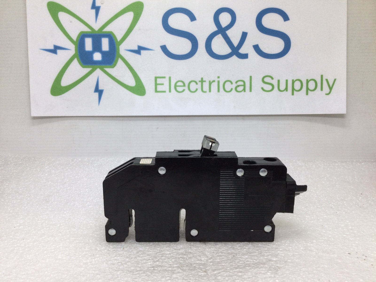 GTE/Sylvania, Zinsco, Challenger, T&B 50 Amp 2 Pole Type RC38-50 Al 120/240 Vac Circuit Breakers