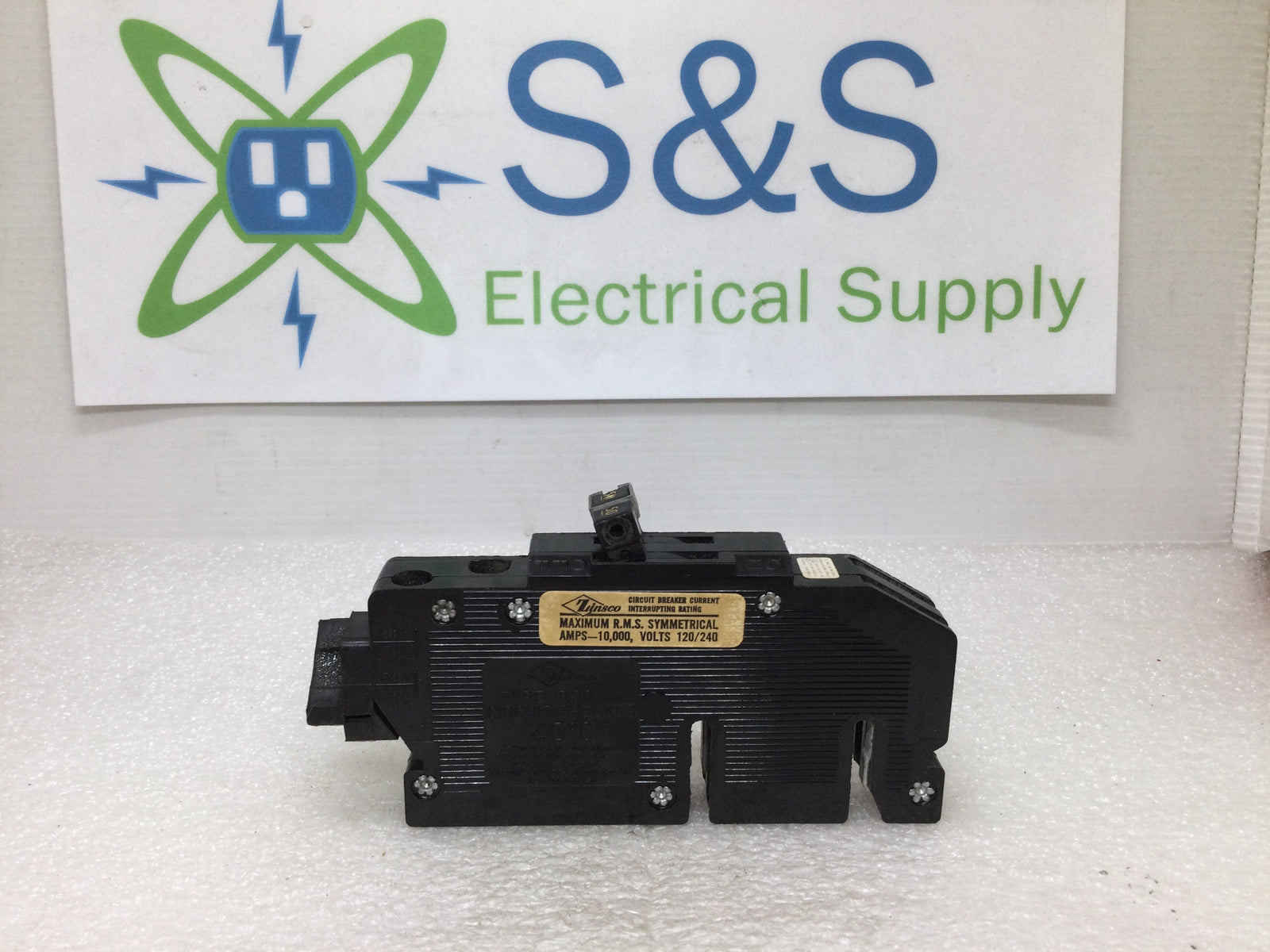 GTE/Sylvania, Zinsco, Challenger, T&B 50 Amp 2 Pole Type RC38-50 Al 120/240 Vac Circuit Breakers