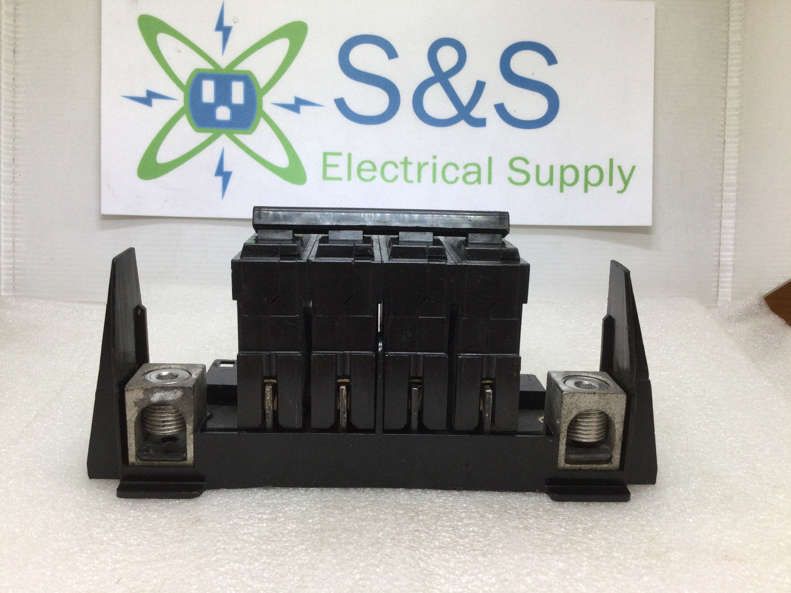 GE General Electric Type THQMV 150 Amp to 225 Amp 4 Pole Circuit Breaker