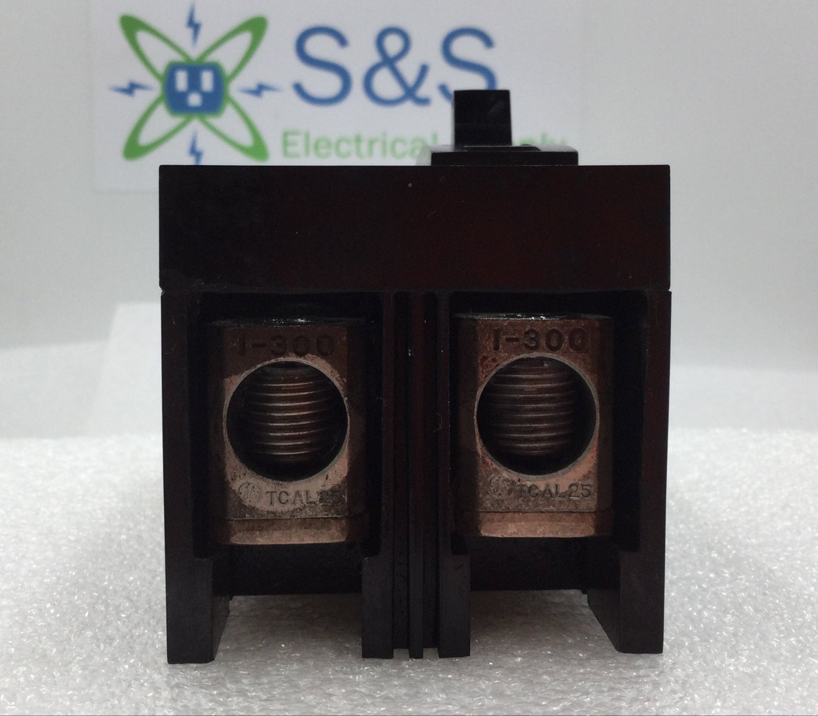GE TQD22200/TQD22200WL 200 Amp 2 Pole 240V Circuit Breaker