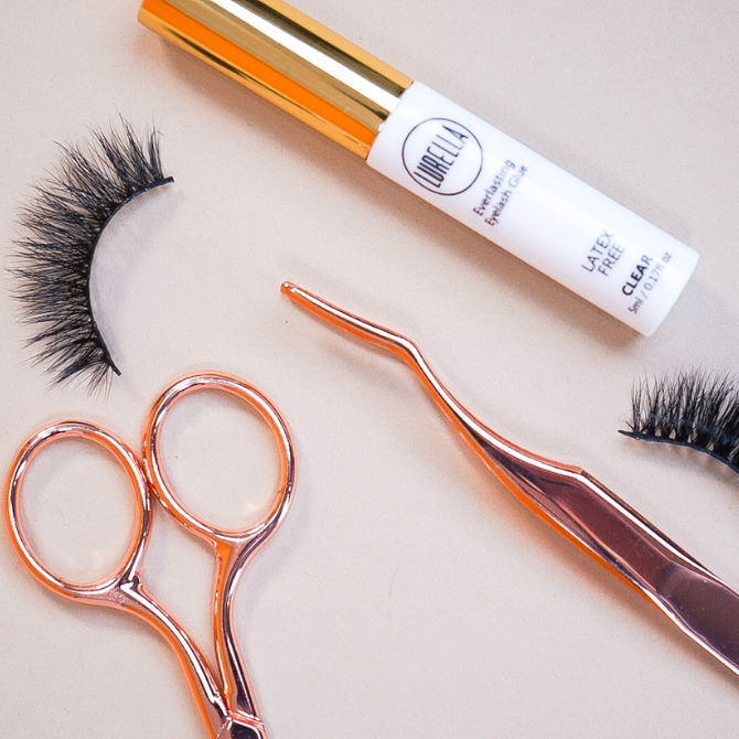 Everlasting Eyelash Glue