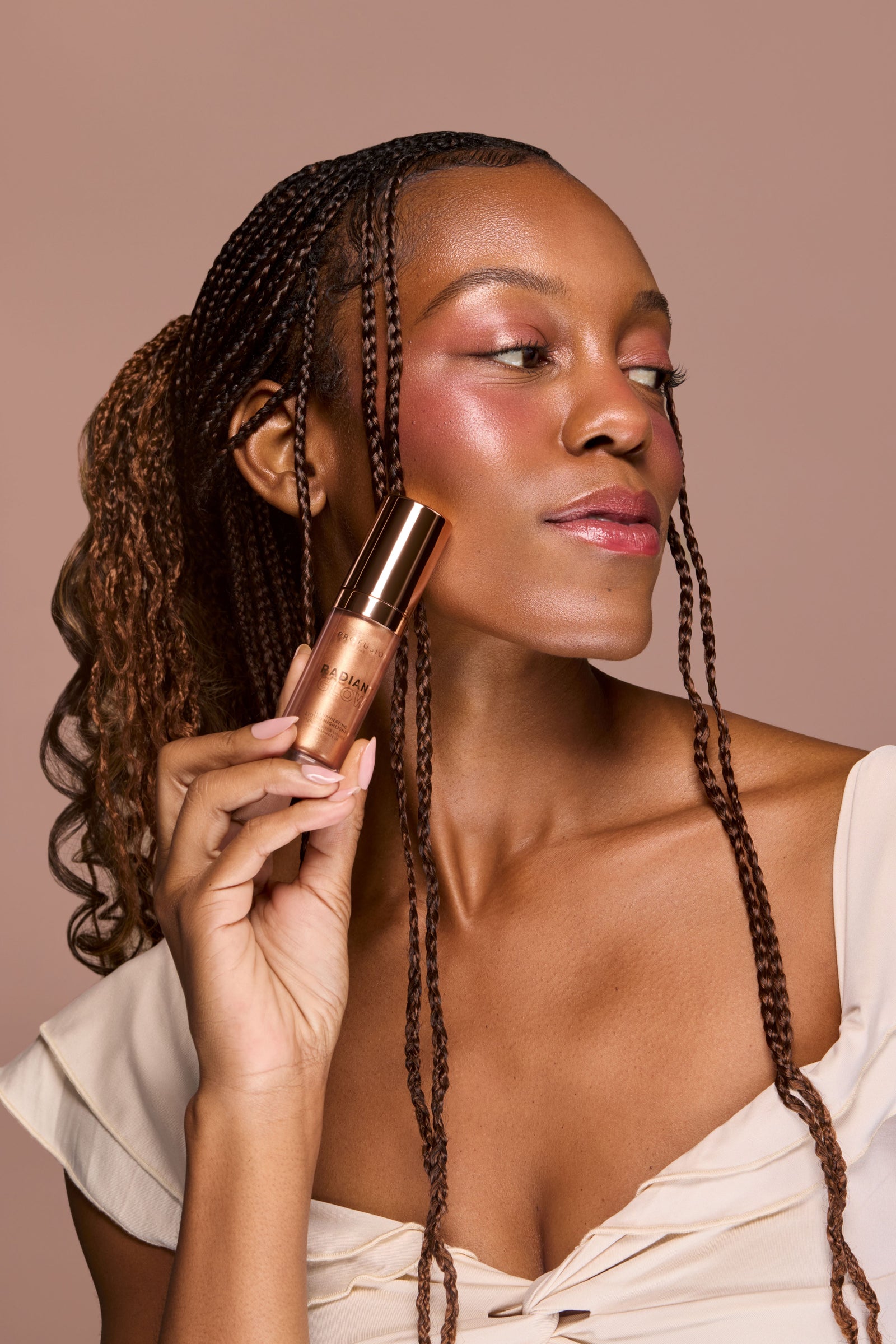 Radiant Glow Illuminating Liquid Highlighter