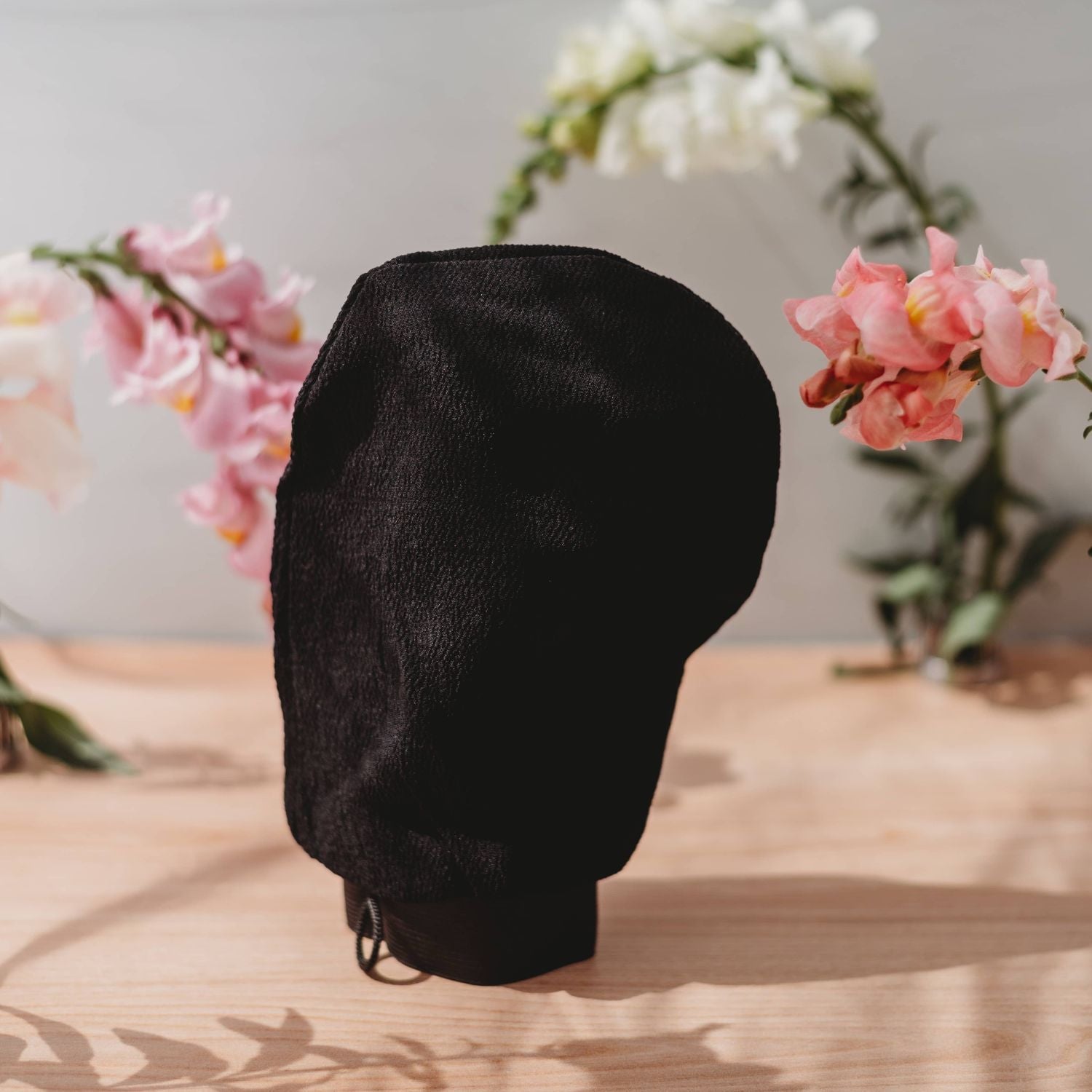 Deep Exfoliating Glove For Self Tanner