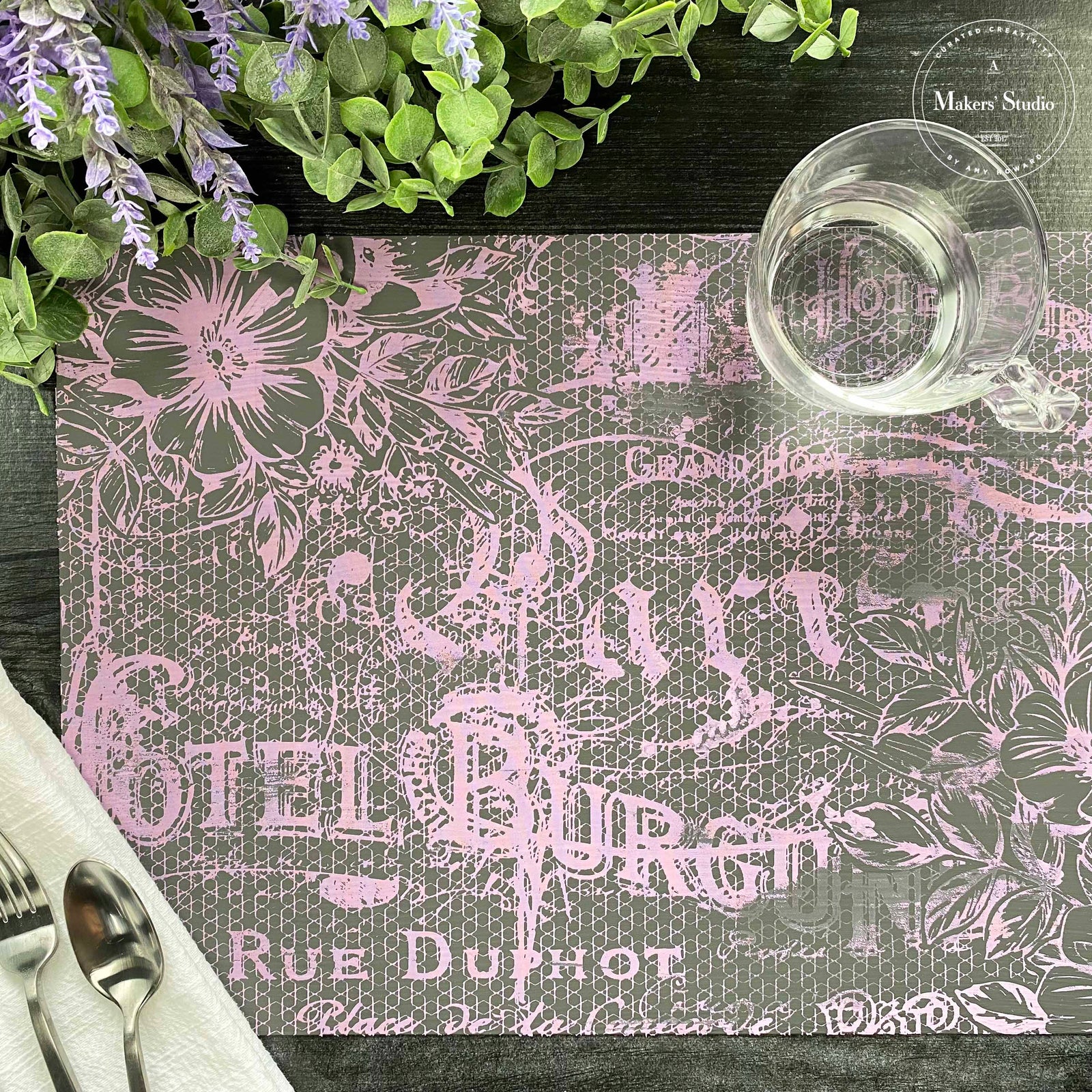 Rue Duphot - Mesh Stencil 12x18