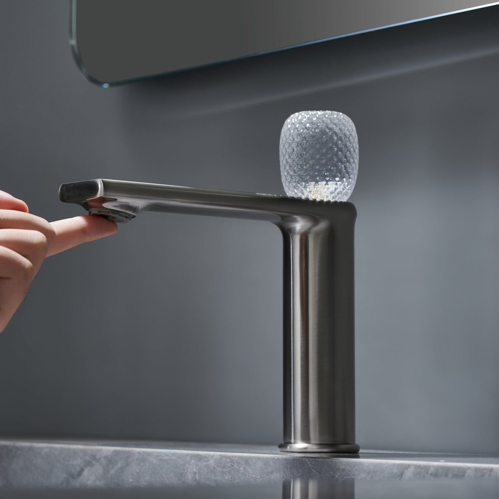 Lumina crystal Single Handle Single Hole Bathroom Sink Faucet with Pop up drain overflow