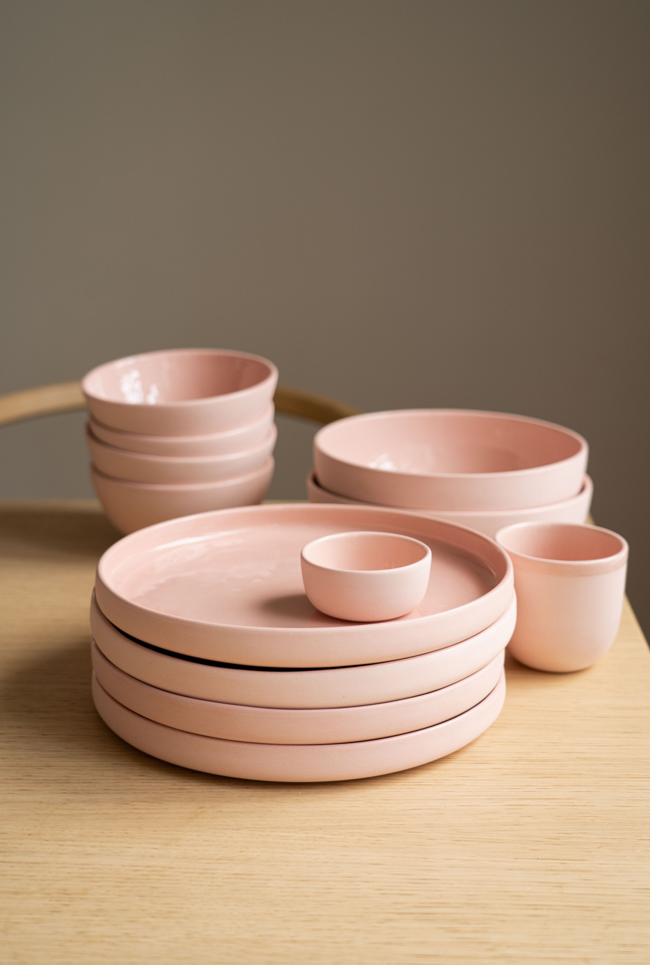 Handmade High-sided Porcelain Dinner Plate. Powder Pink