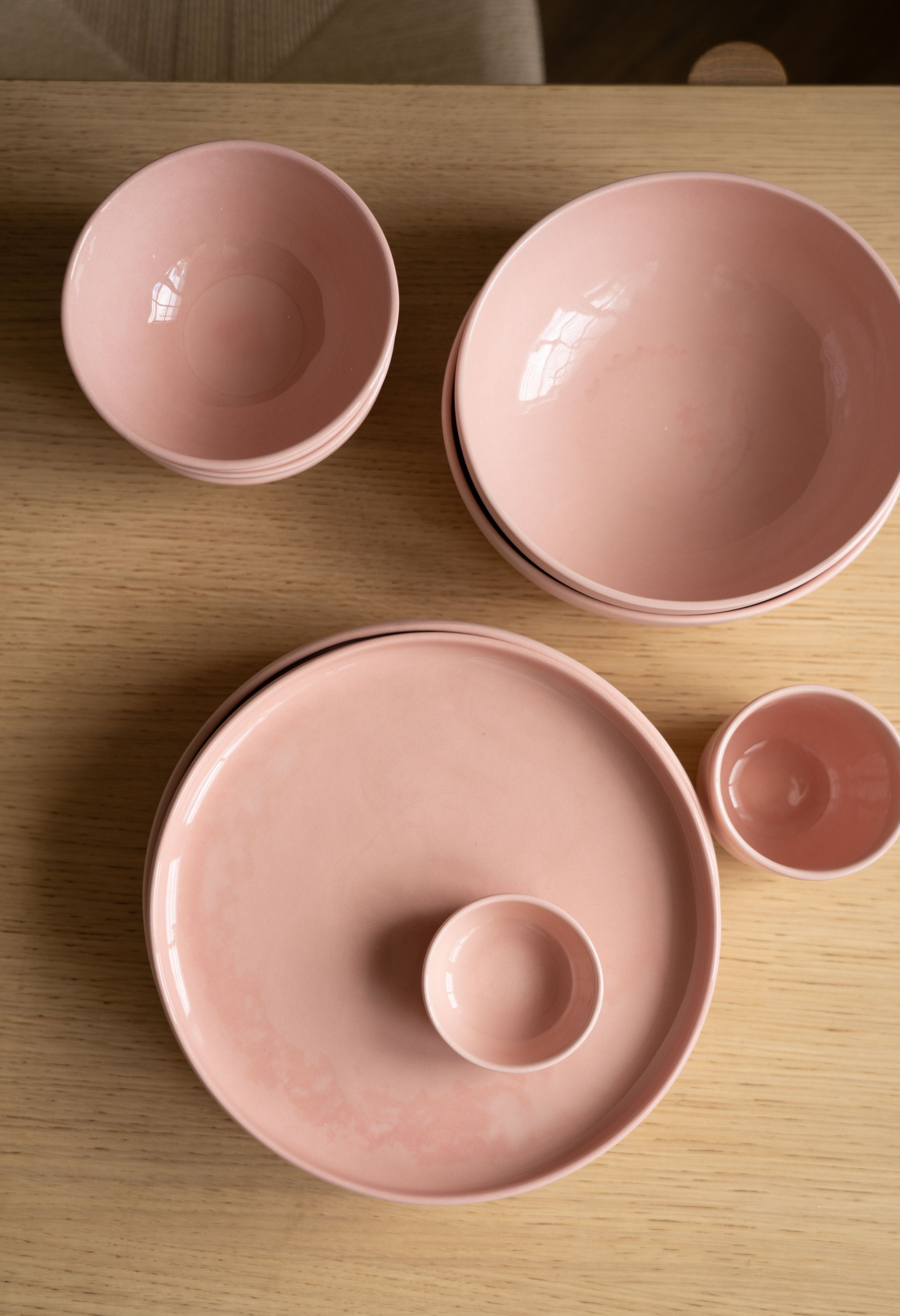 Handmade High-sided Porcelain Dinner Plate. Powder Pink