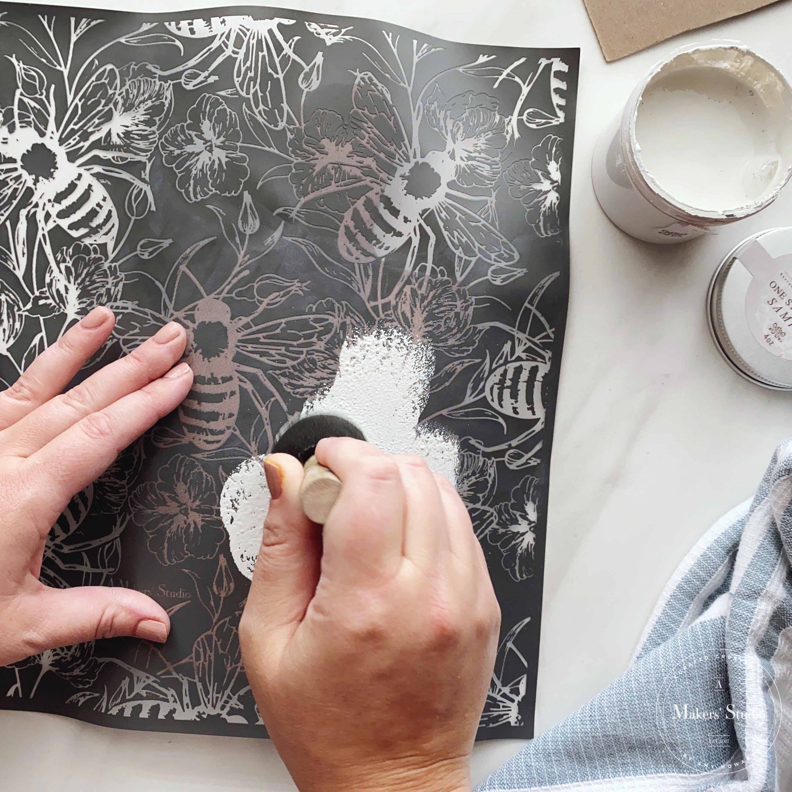 Summer Bee - Mesh Stencil 12x12