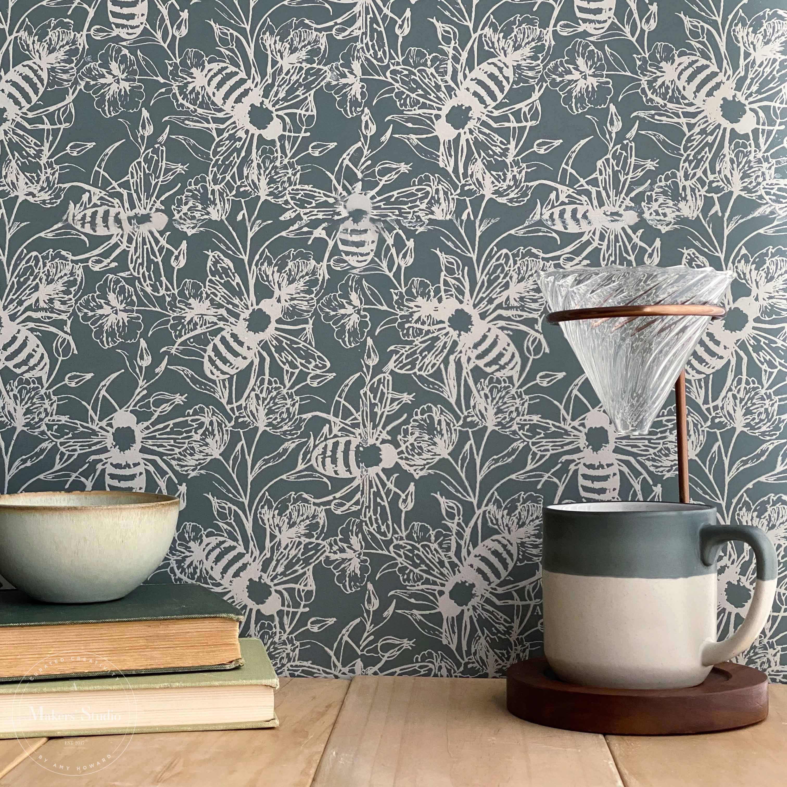 Summer Bee - Mesh Stencil 12x12