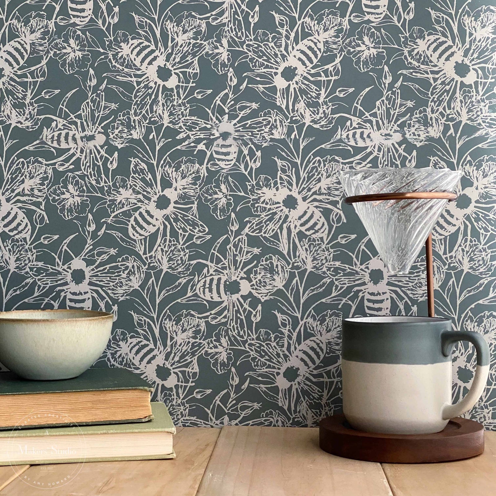 Summer Bee - Mesh Stencil 12x12