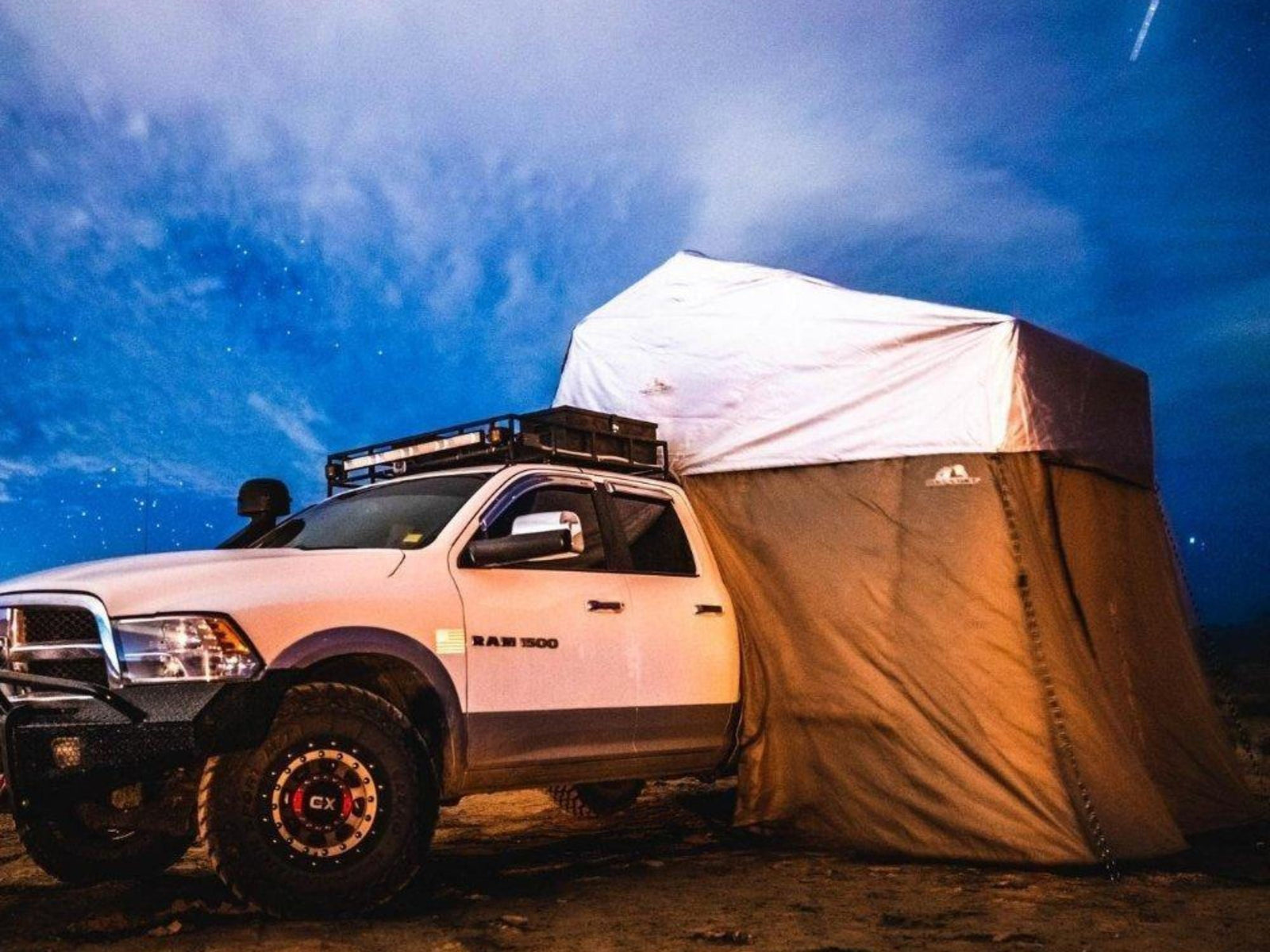 Tuff Stuff Elite Overland Roof Top Tent & Annex Room - 5 Person