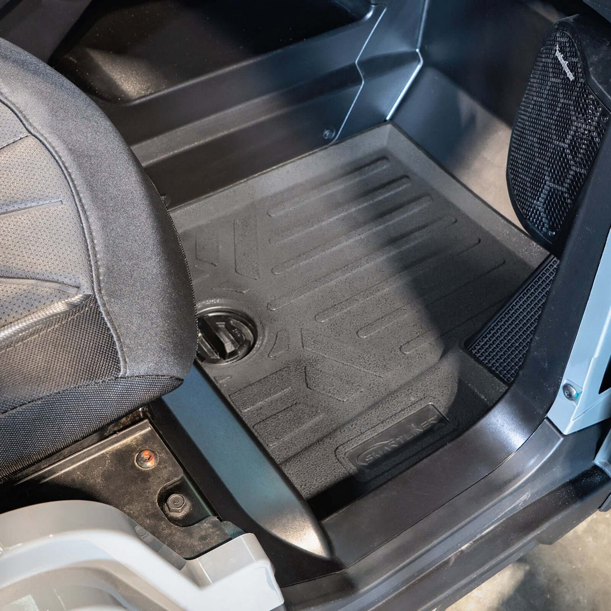 SMARTLINER Custom Fit Rugged Rubber Floor Liners For 2019-2025 Polaris General XP 1000 (4-Seater Models)