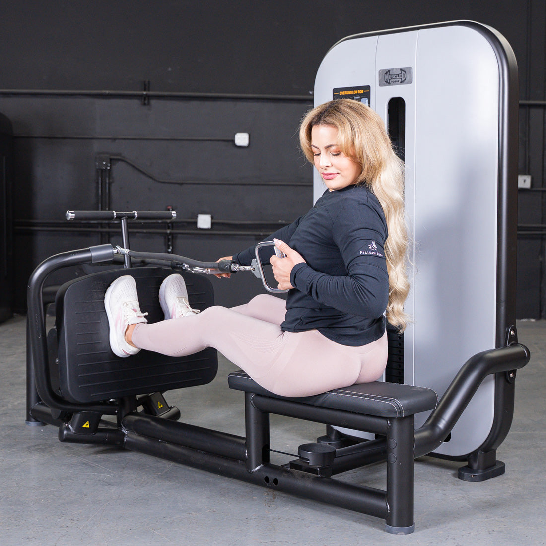 Vogue Diverging Low Row by Muscle D Fitness | Advanced Back Machine