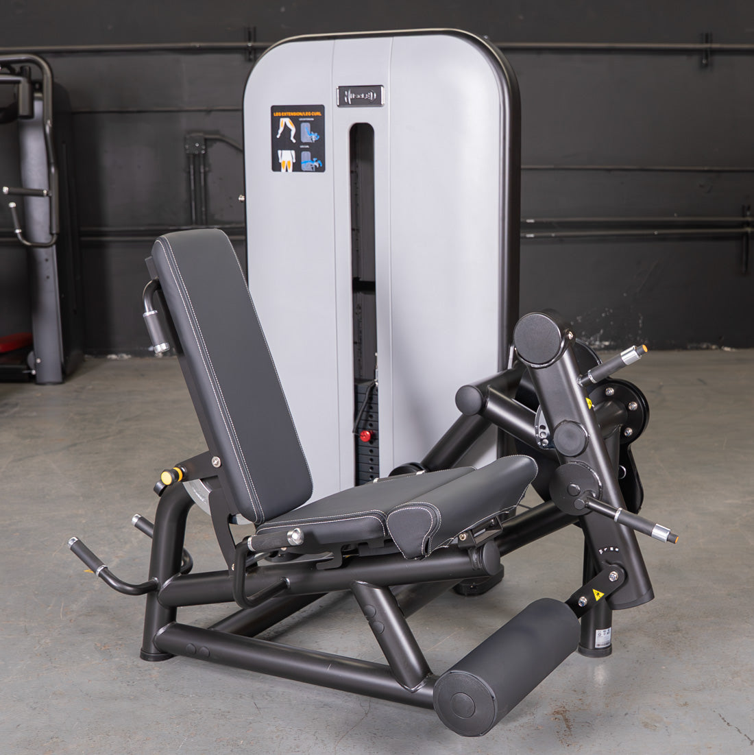 Vogue Leg Extension / Prone Leg Curl Combo | Commercial Gym Equipment | Muscle D