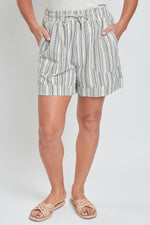 Women's High Rise Pull-On Cuffed Shorts