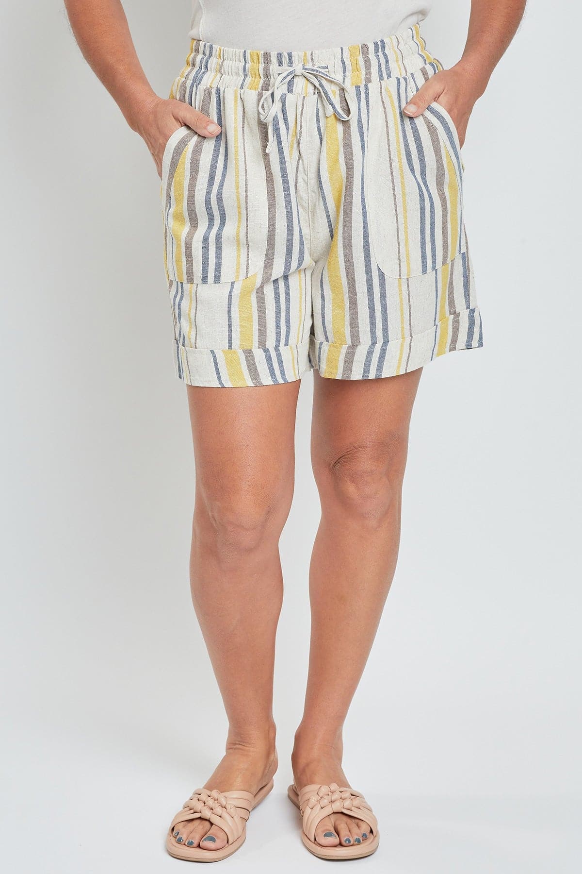 Women's High Rise Pull-On Cuffed Shorts
