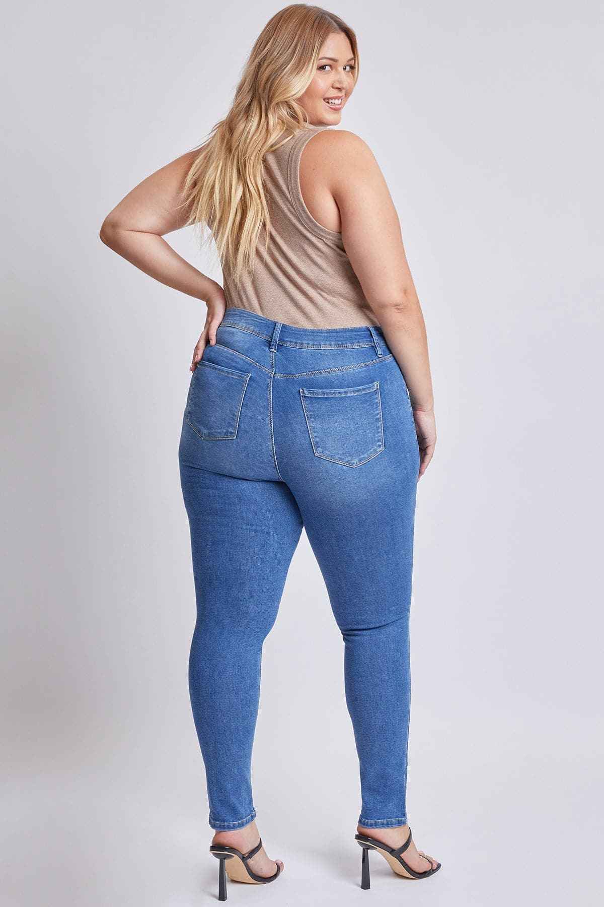 Women's Plus Size Essential High Rise Skinny Jean