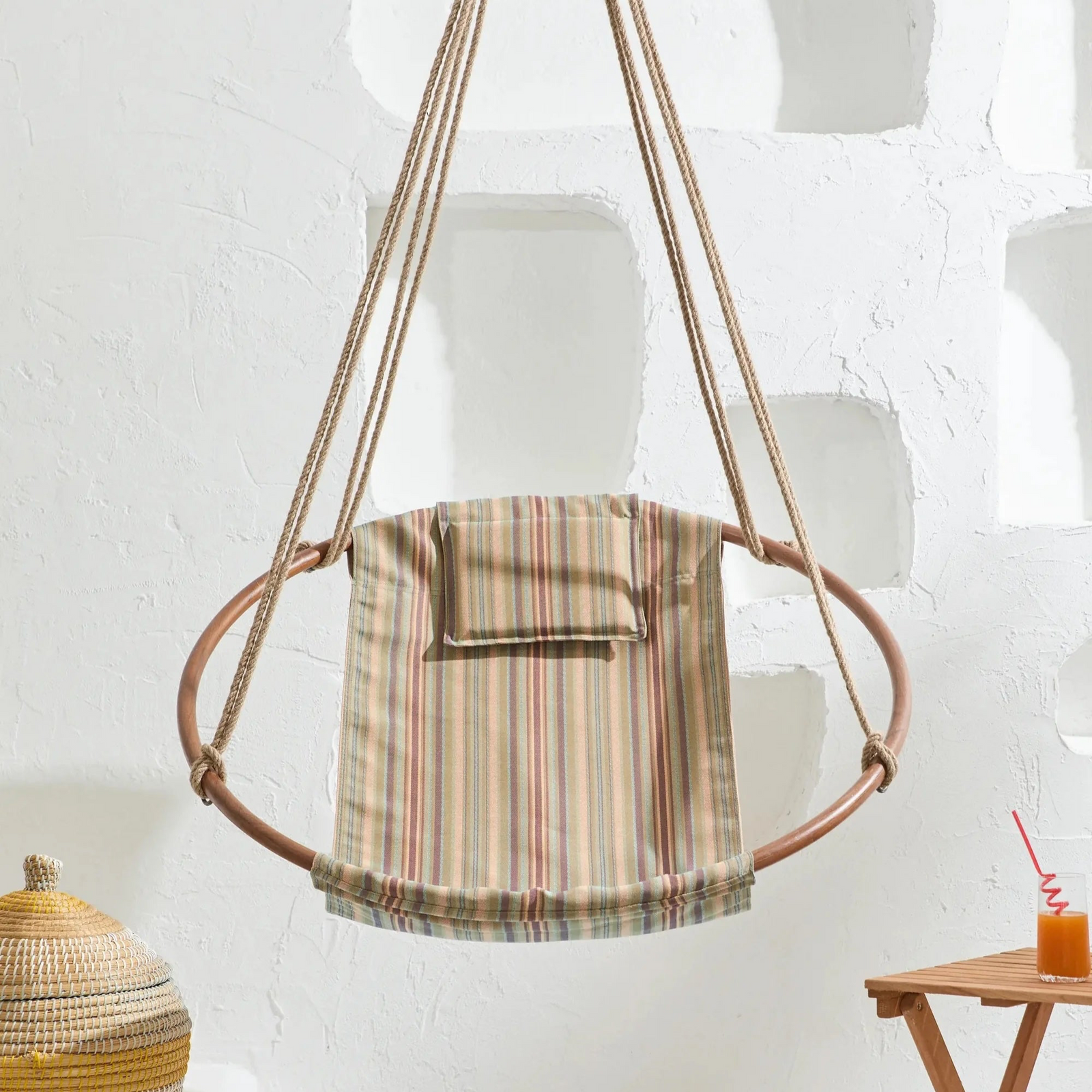 Boves Rast Blue Round Hanging Chair Teak Frame