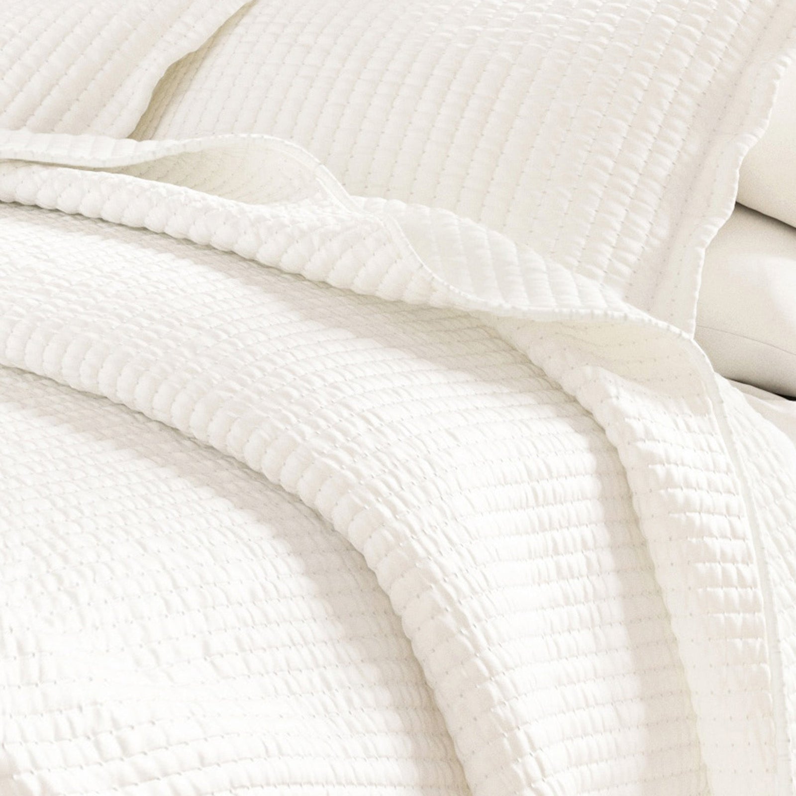 3-Piece Solid Quilt - Alicia Collection