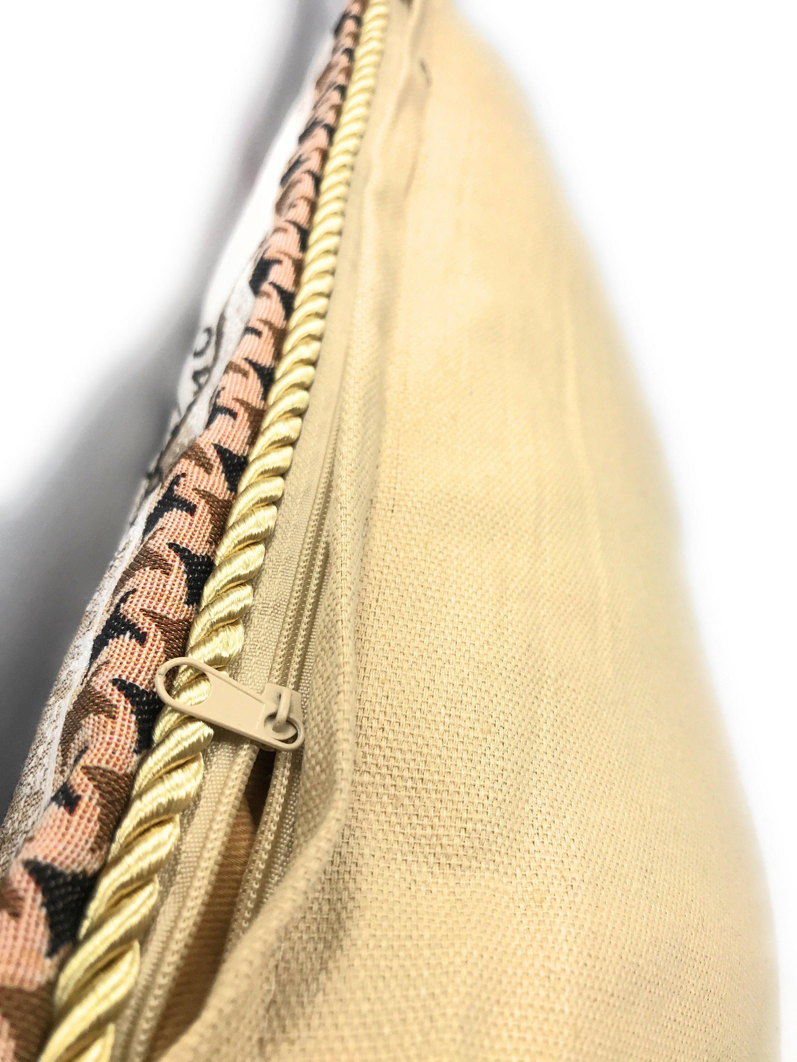 DaDa Bedding Postcard of Milan Cathedral Elegant Throw Pillow Cushion Cover. 1-Piece 18