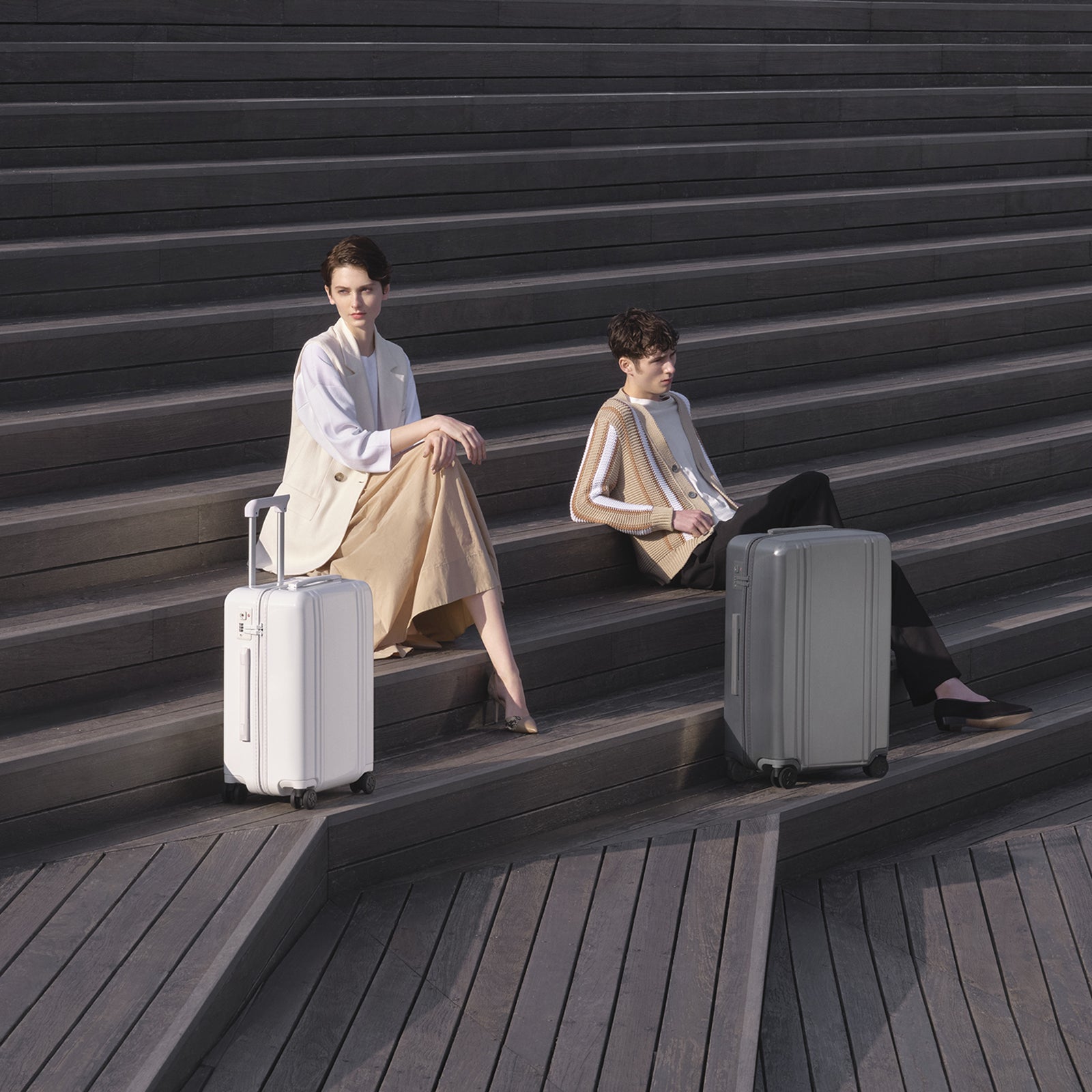 Classic Lightweight 4.0 |  Medium Travel Case 60L