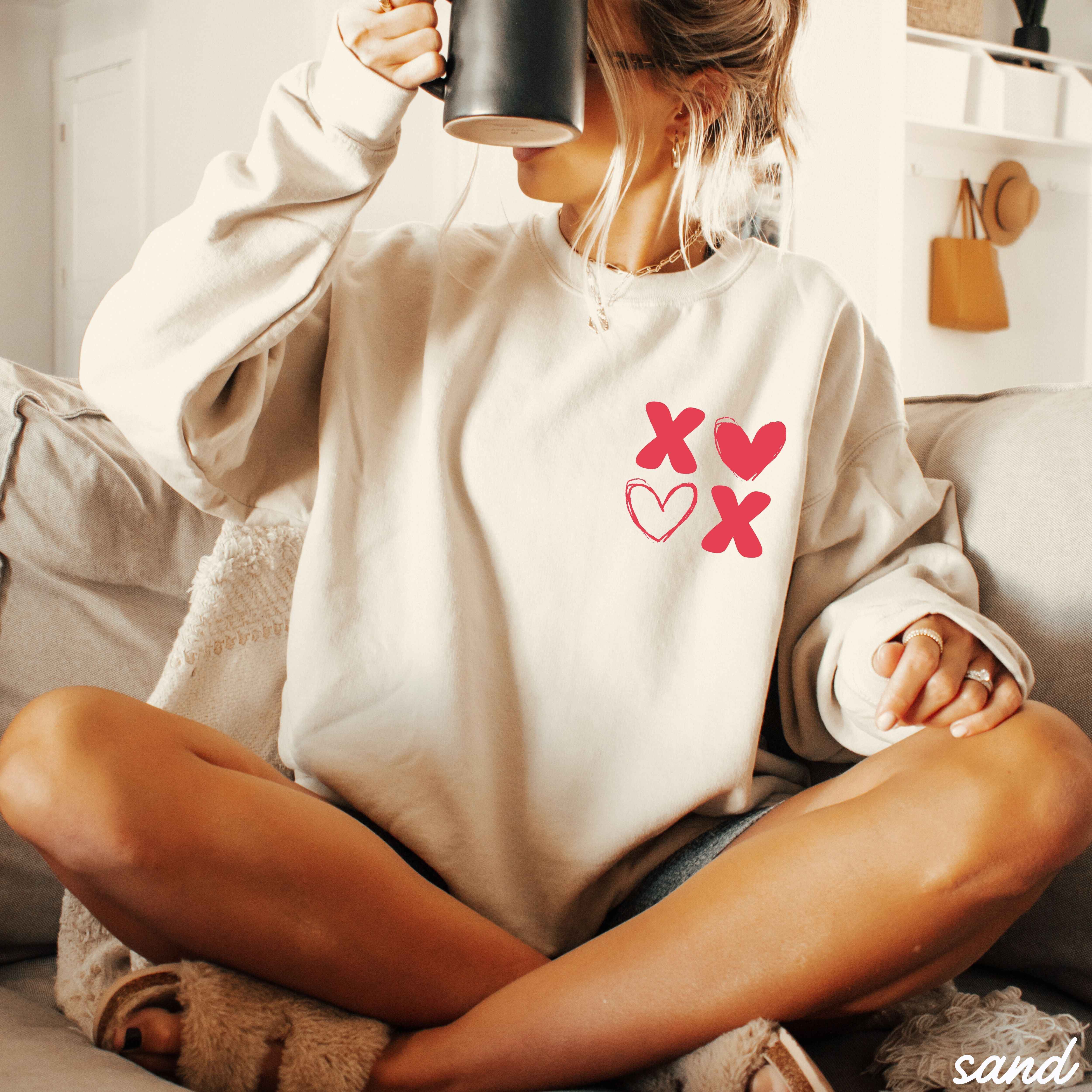 Pocket XOXO Sweatshirt *8 Colors (S-3X)