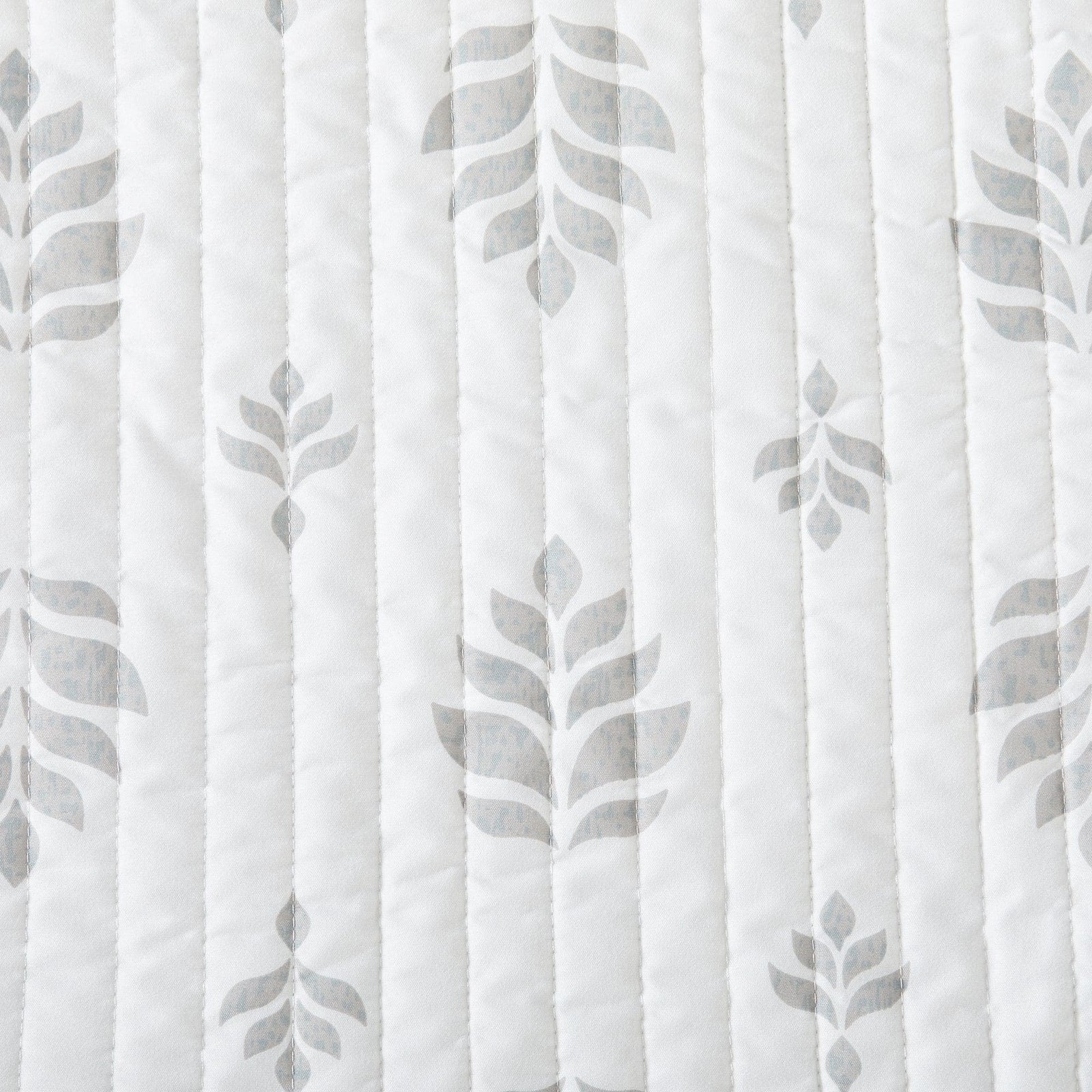 3-Piece French Floral Quilt - Colette Collection