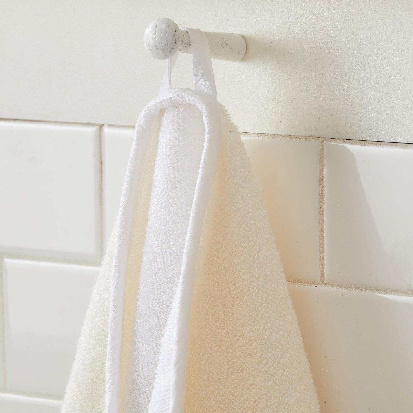 4 Pack Two-Toned Hand Towel - Vanessa Collection
