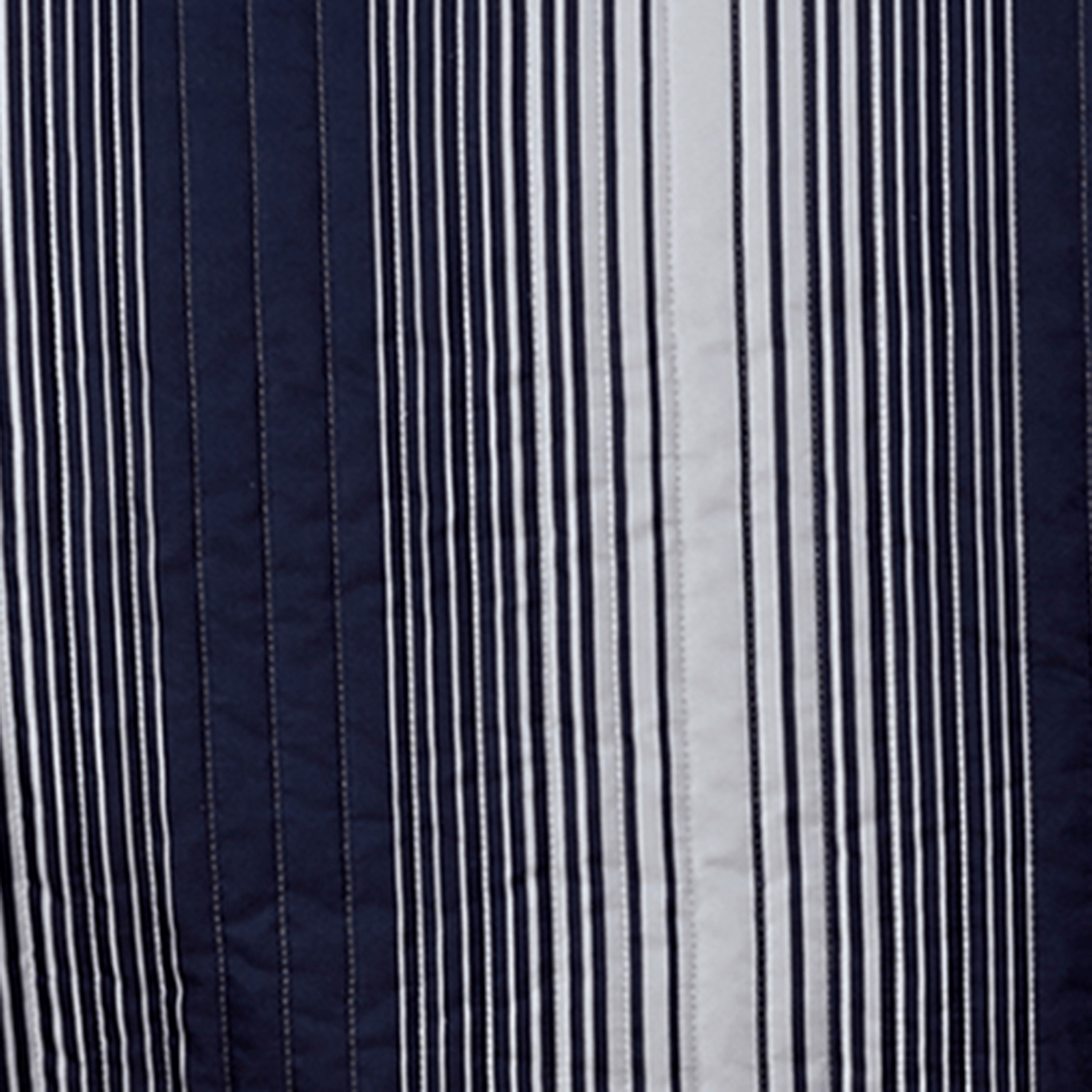 Everette Collection 3 Piece Ombre Striped Quilt Set