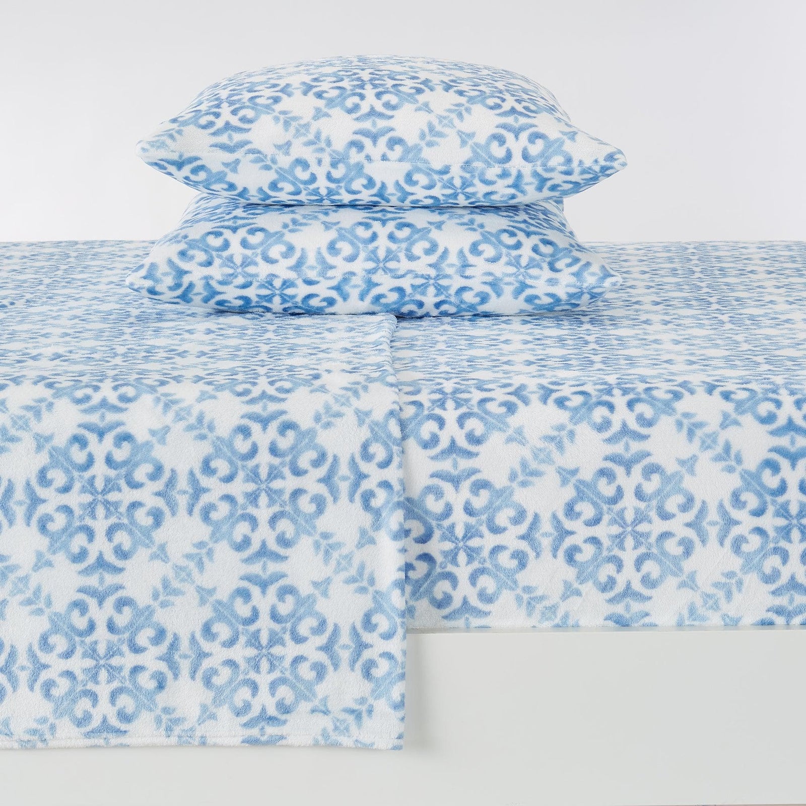 4-Piece Printed Plush Sheet - Velvet Luxe Lattice Collection