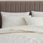 3-Piece Oversized Medallion Quilt Set - Clara Collection