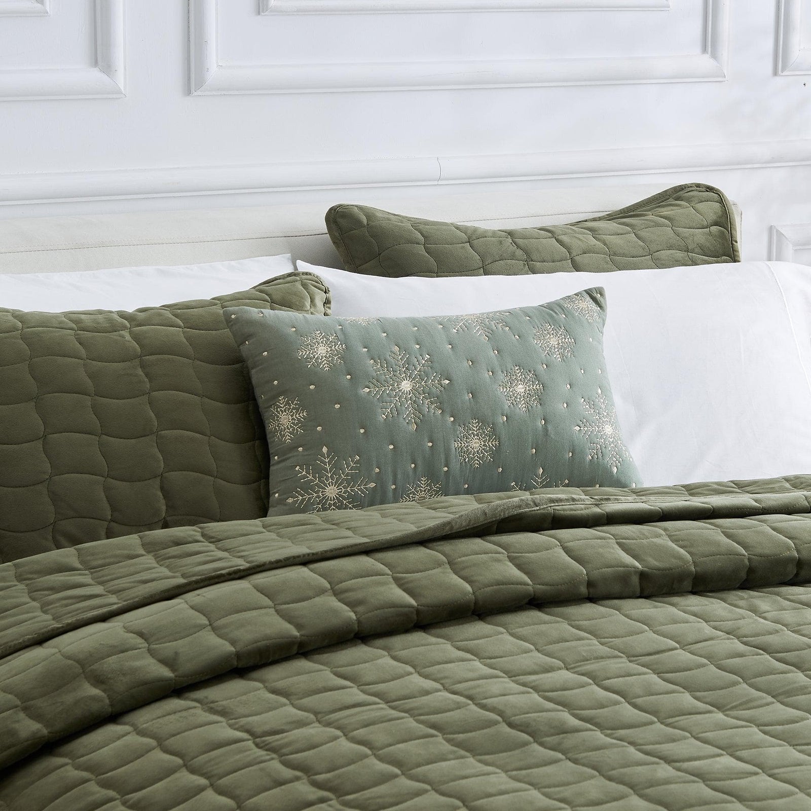 Holiday Throw Pillow - Jubilee Collection