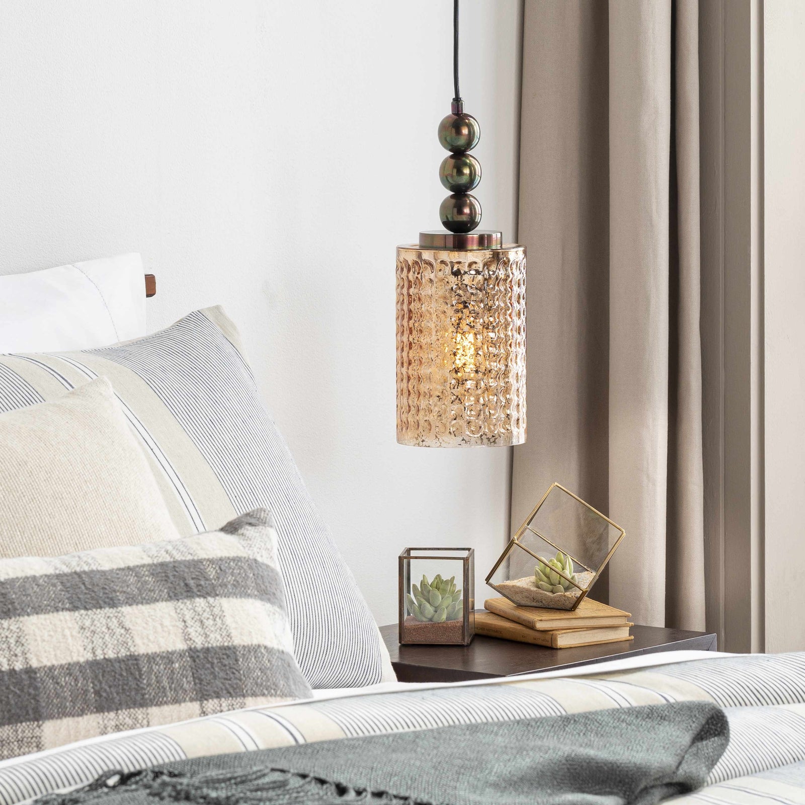 Guinacotan Ceiling Lighting - Clearance