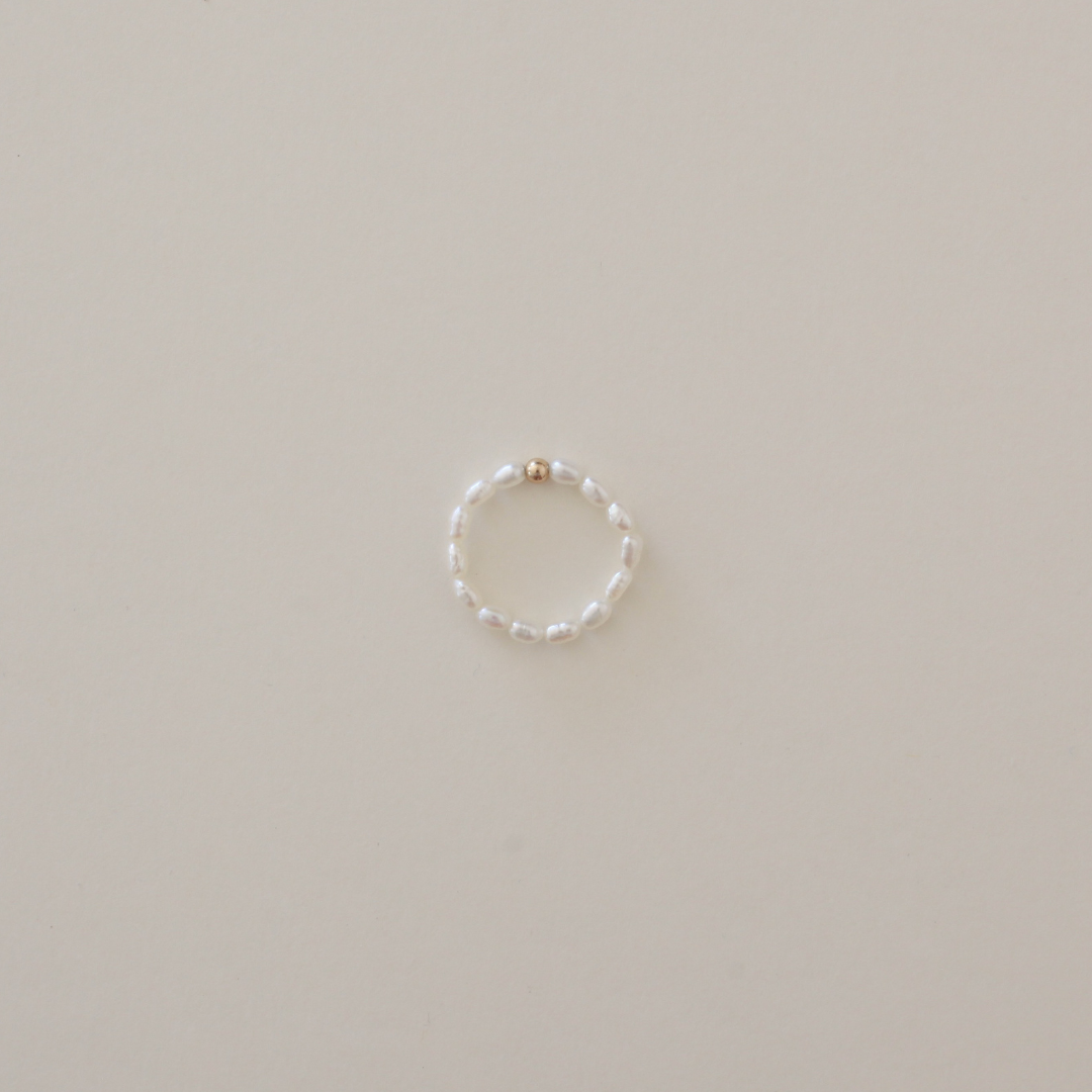 Dainty Vintage Pearl Ring