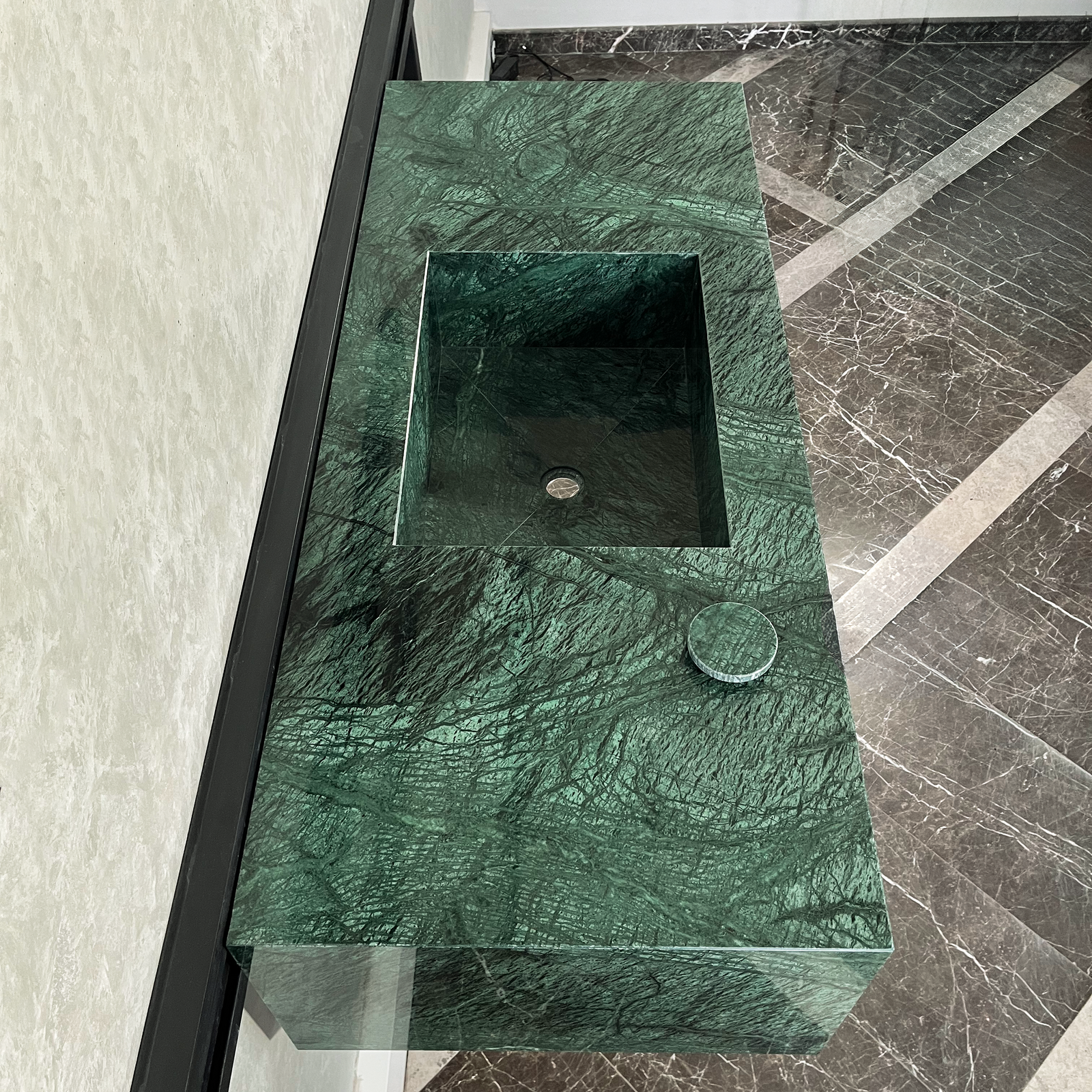 Handcrafted Verde Guatemala Custom Marble Sink (Ns-094)