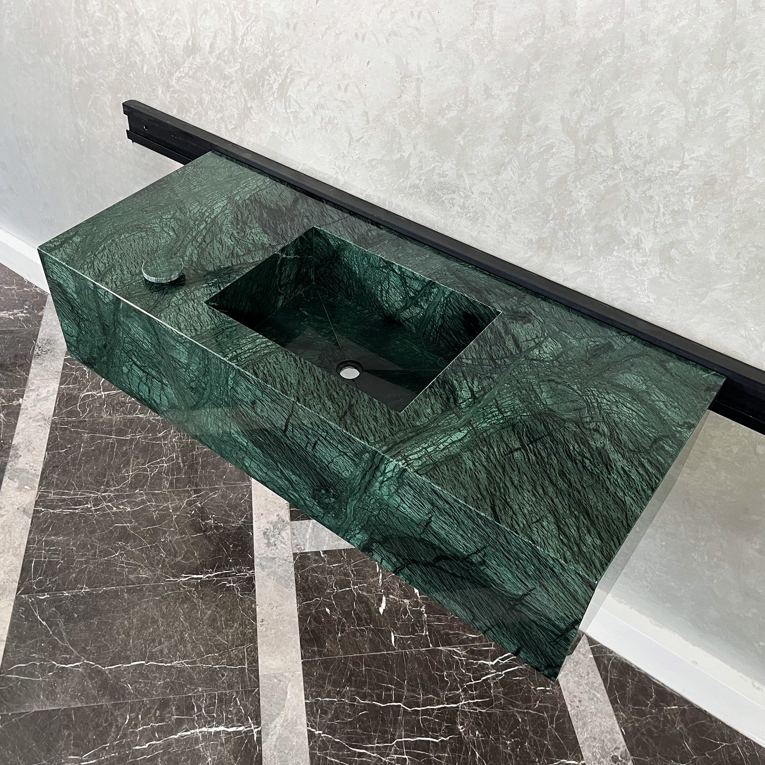 Handcrafted Verde Guatemala Custom Marble Sink (Ns-094)