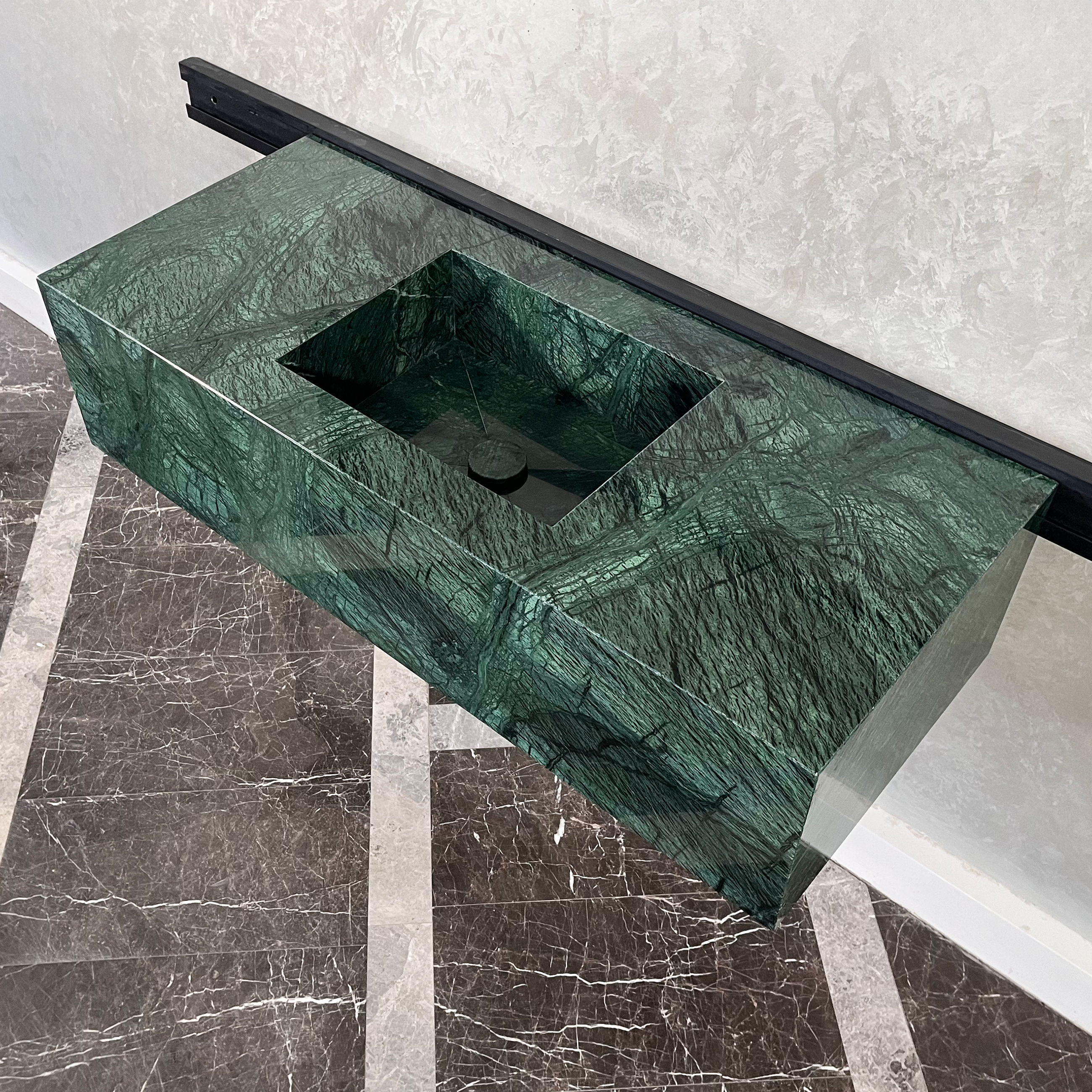 Handcrafted Verde Guatemala Custom Marble Sink (Ns-094)
