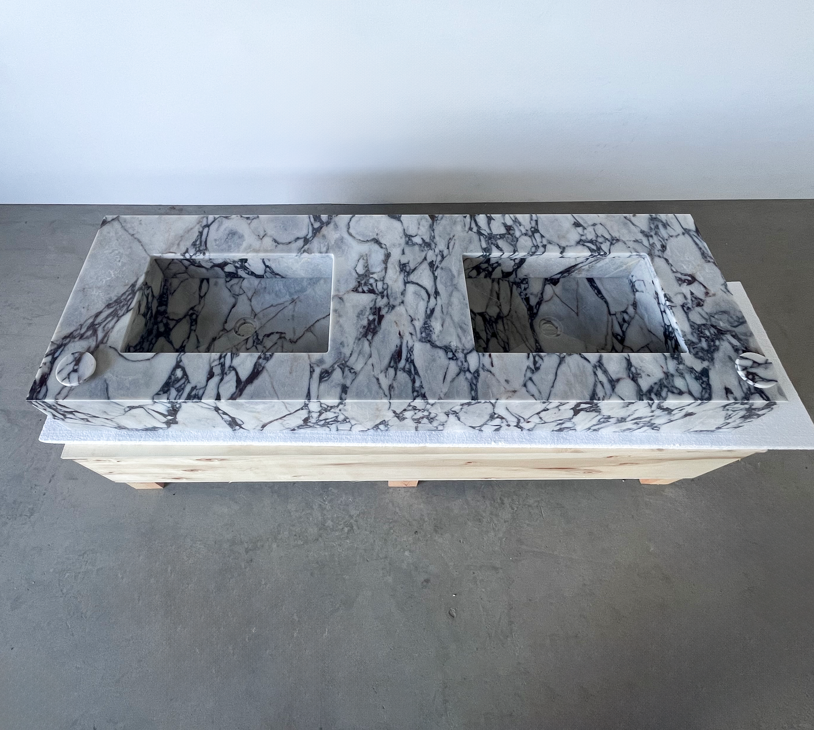 Handcrafted Custom Calacatta Viola Marble Sink (Ns-160)