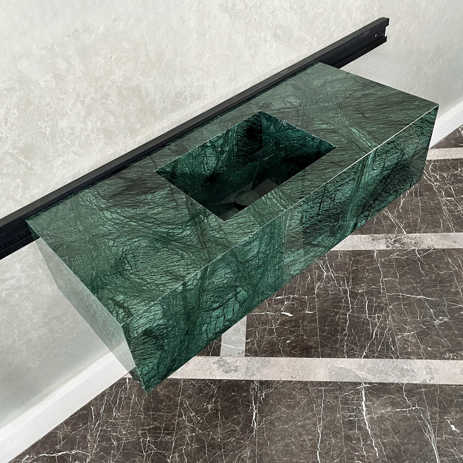 Handcrafted Verde Guatemala Custom Marble Sink (Ns-094)