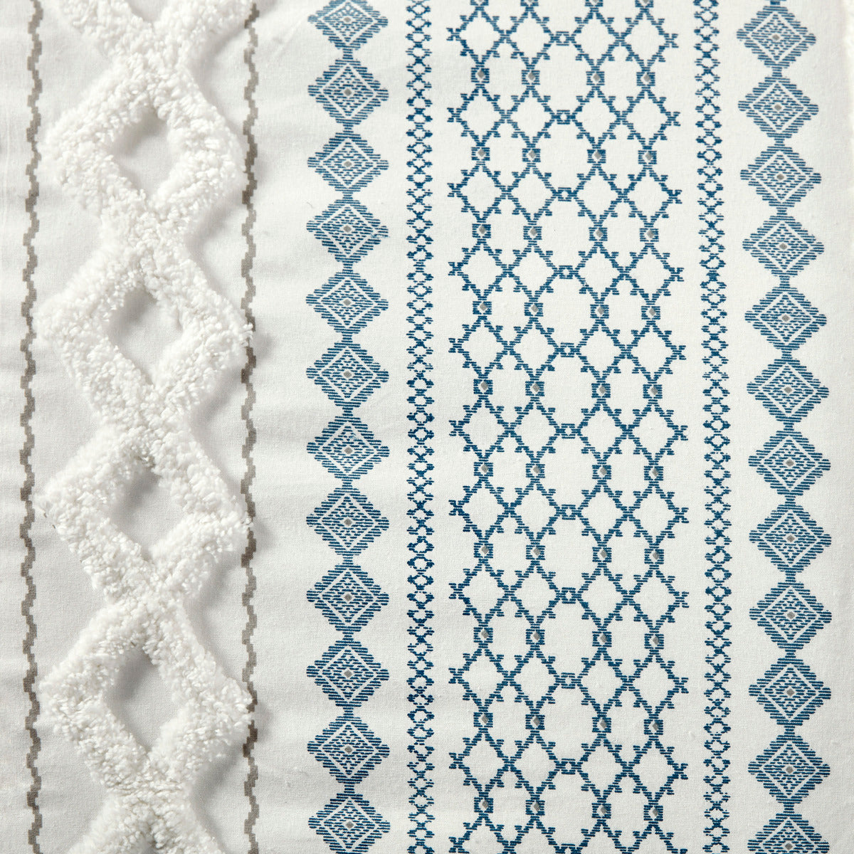 King/Cal King Cotton Printed Duvet Cover Set with Chenille - Aztec Print