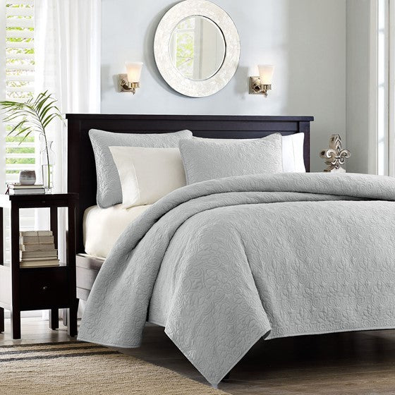 Reversible Quilt Set with Antimicrobial Cotton - Grey King/Cal King