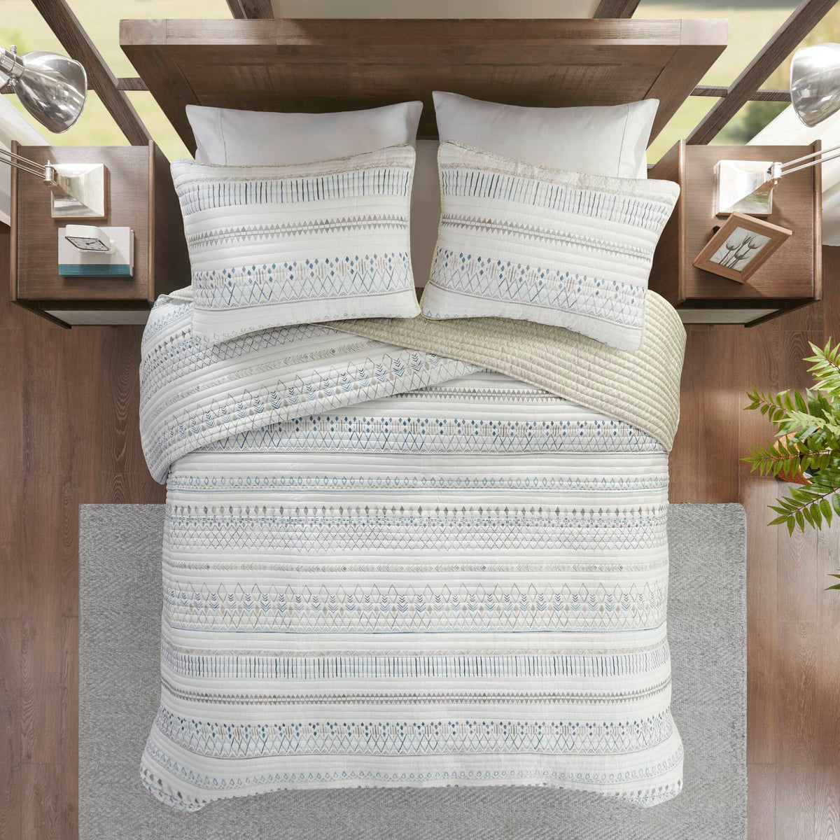 Seersucker Quilt Set with Antimicrobial Finish - Taupe Blue