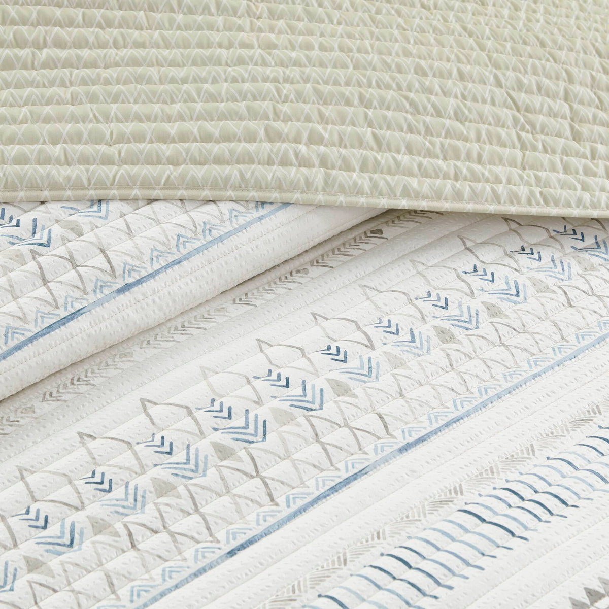 Seersucker Quilt Set with Antimicrobial Finish - Taupe Blue