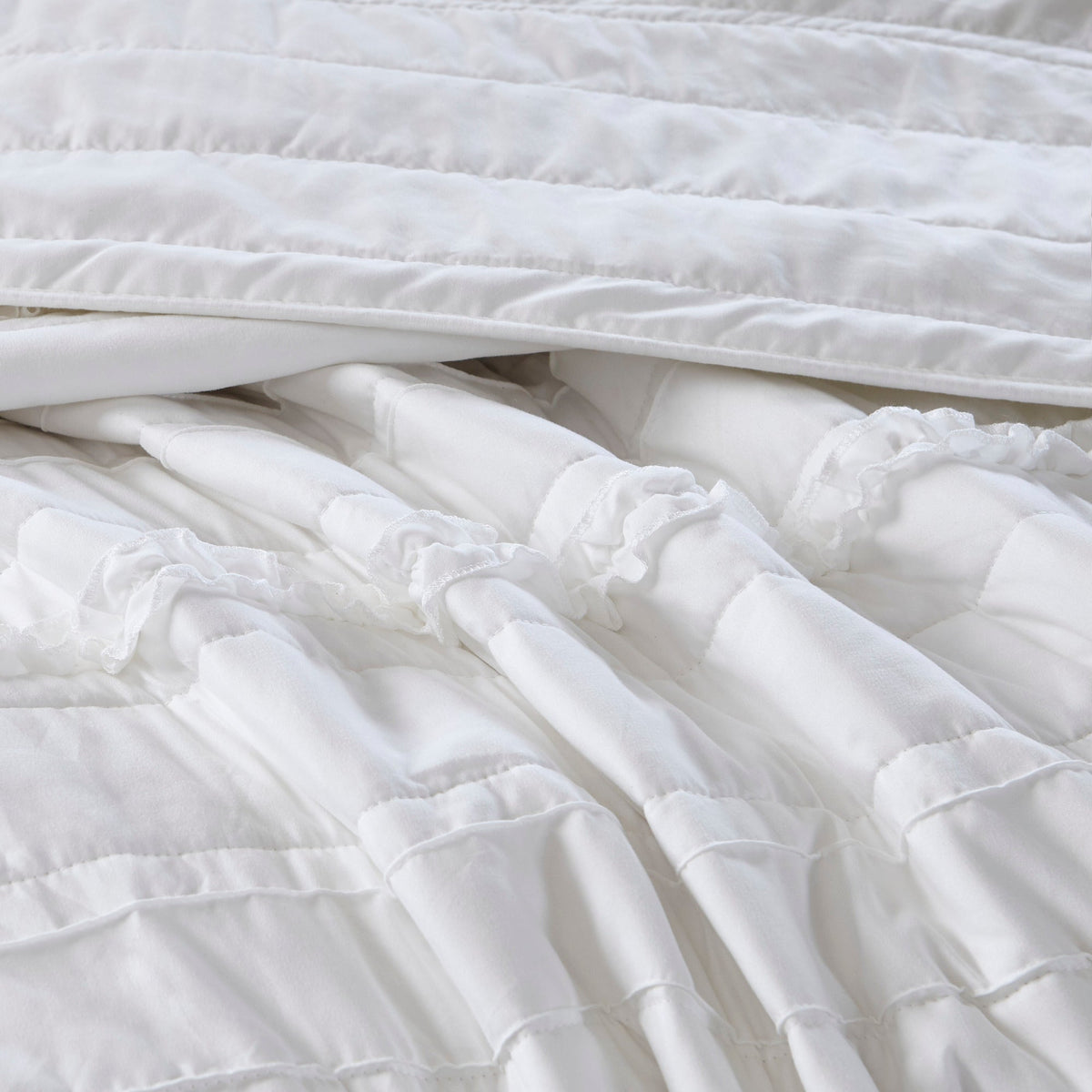 White Reversible Ruffle Quilt Set with Embroidered Throw Pillow - King/Cal King