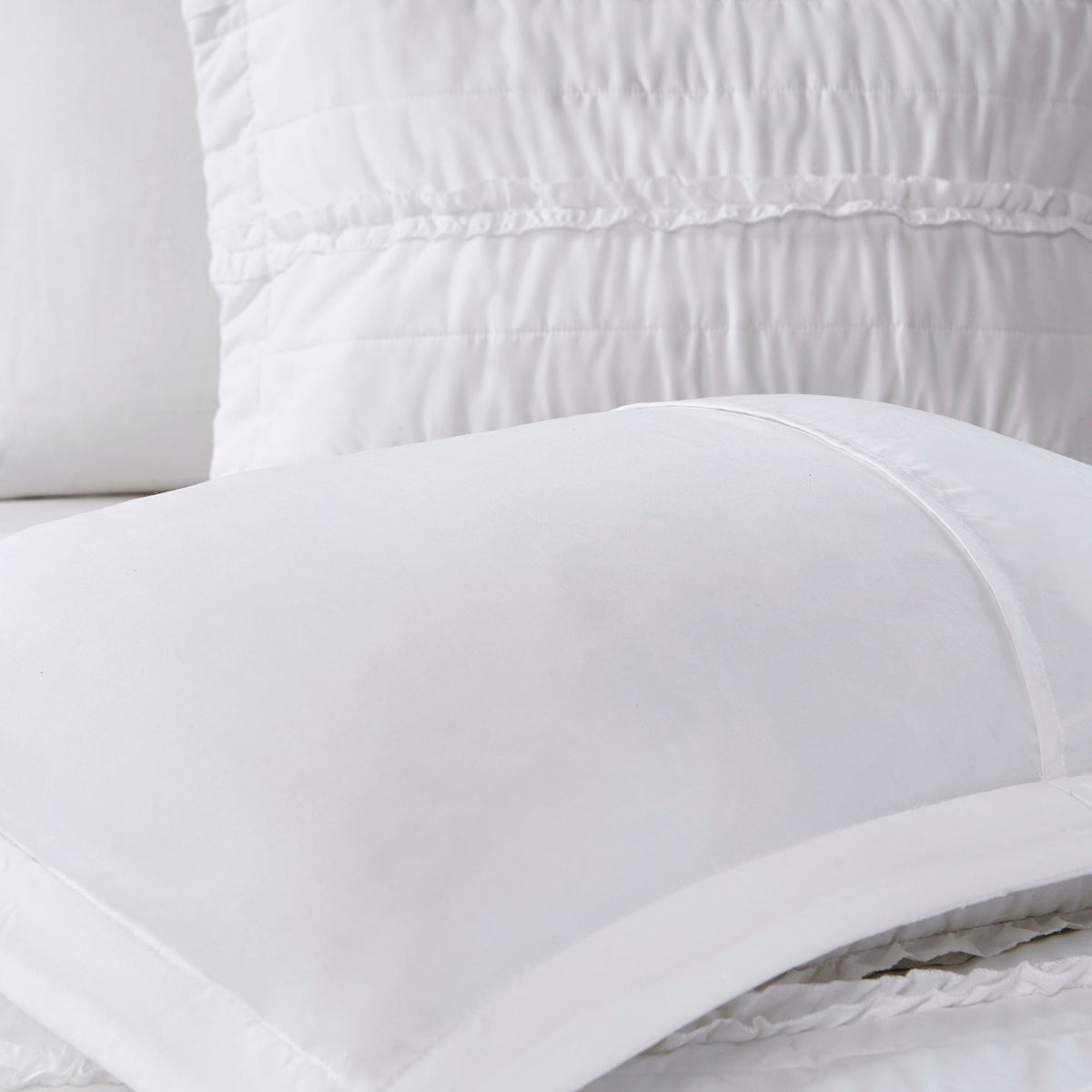 White Reversible Ruffle Quilt Set with Embroidered Throw Pillow - King/Cal King